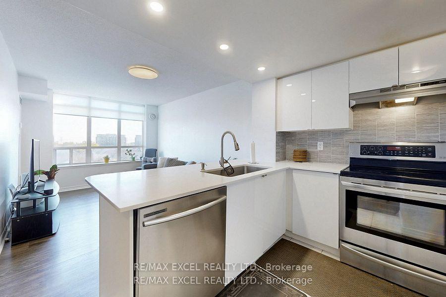 Photo 15 of Unit 808, 130 Pond Drive, Markham, Commerce Valley — HOMEH