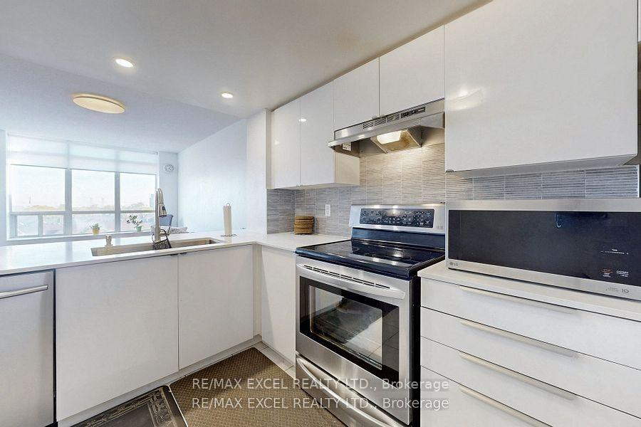 Photo 17 of Unit 808, 130 Pond Drive, Markham, Commerce Valley — HOMEH