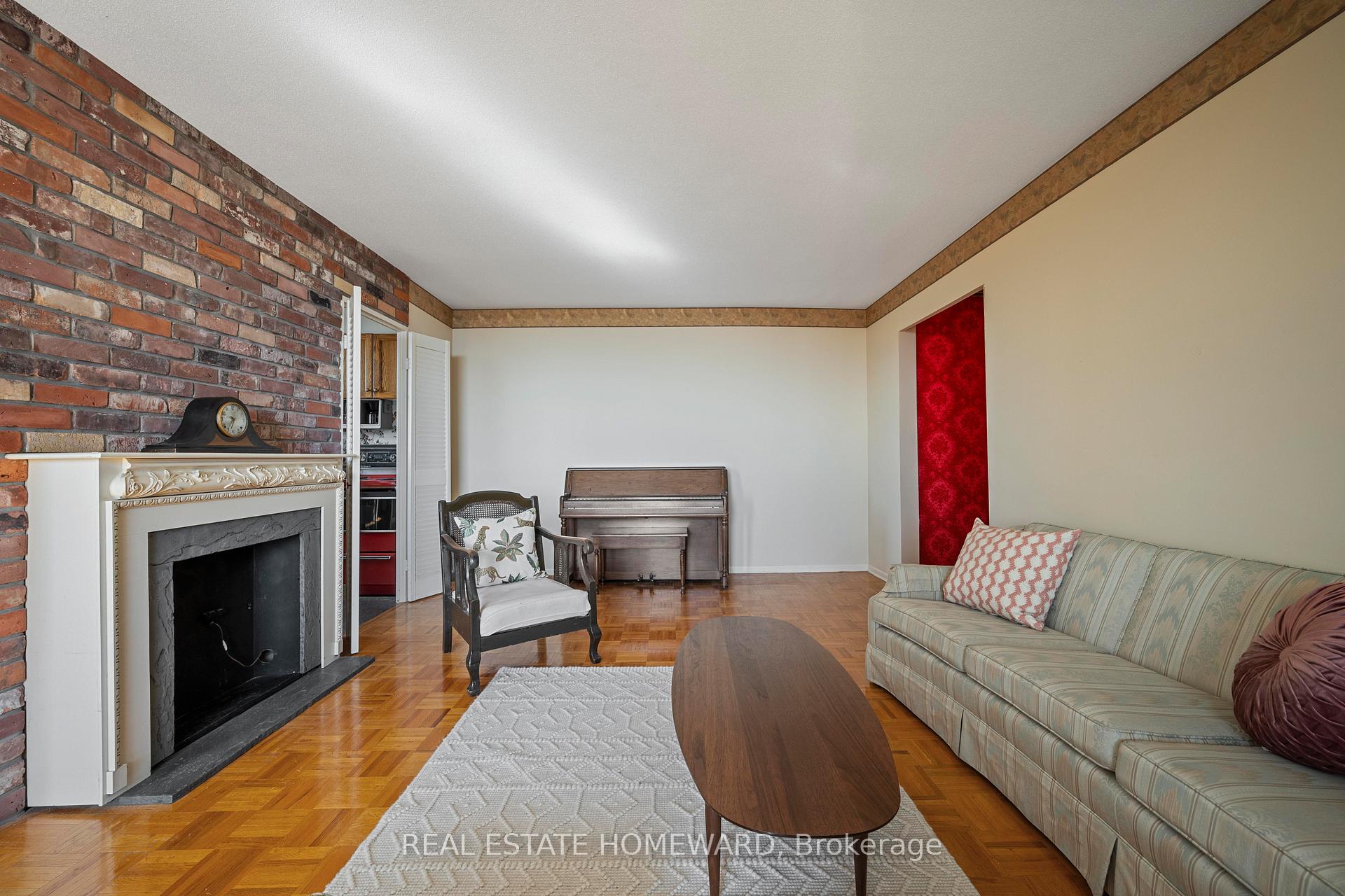 Photo 14 of Unit 814, 15 Vicora Linkway, Toronto, Flemingdon Park — HOMEH
