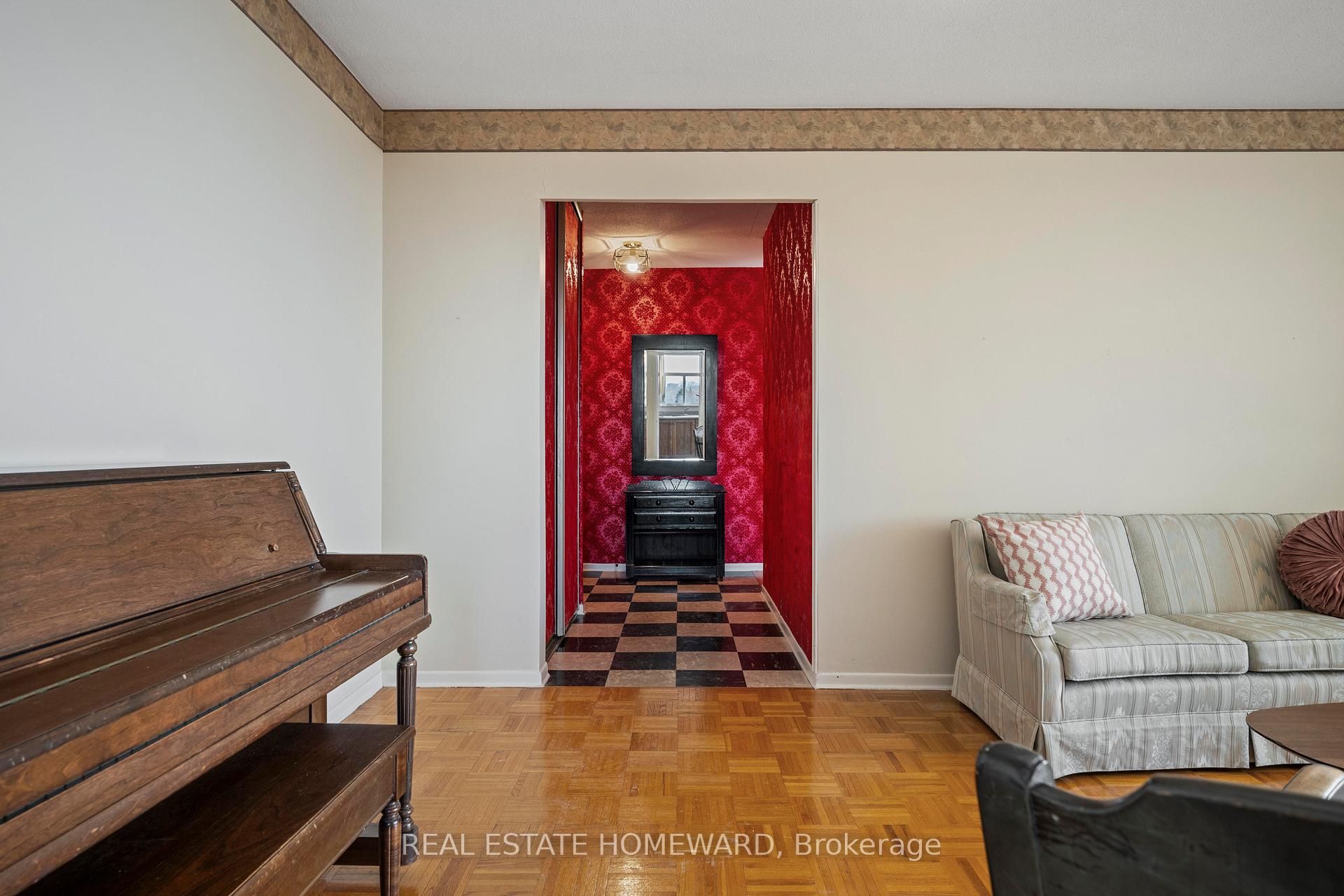 Photo 17 of Unit 814, 15 Vicora Linkway, Toronto, Flemingdon Park — HOMEH