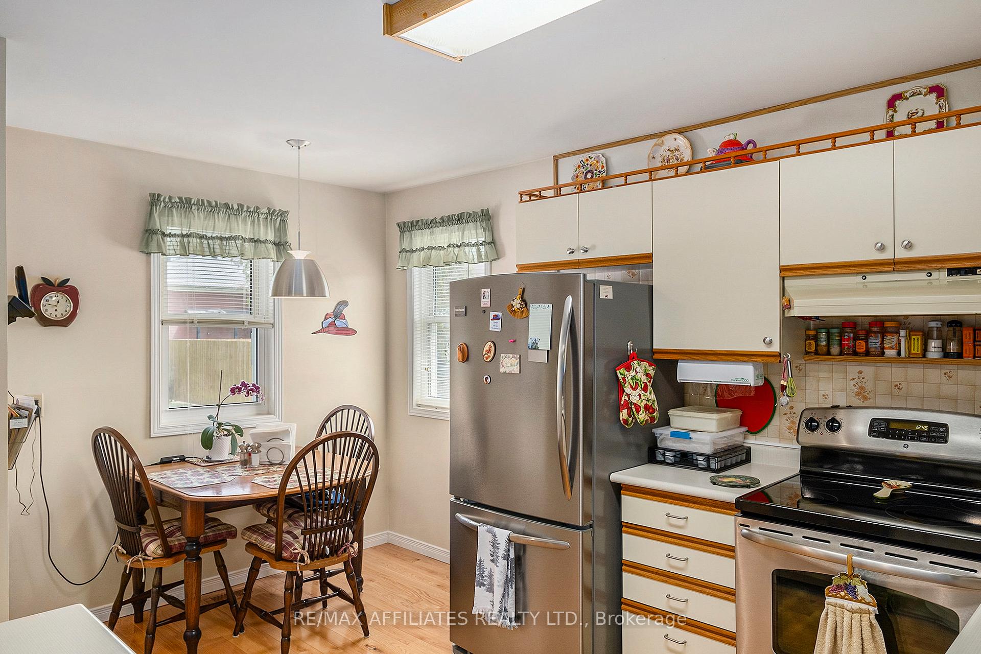 Photo 10 of 1827 Rogers Road, Perth — HOMEH