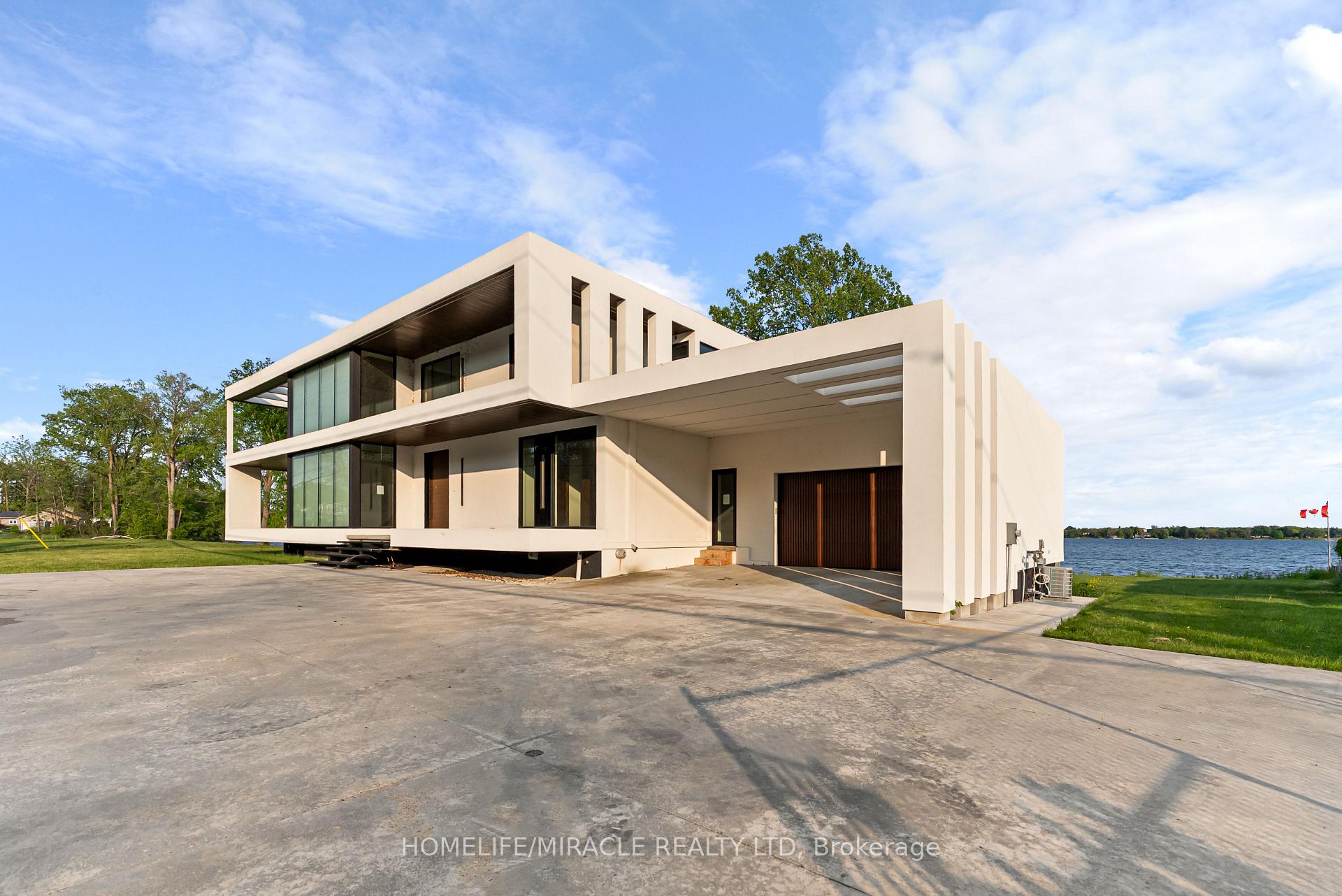 Front of 1722 Old Highway 2