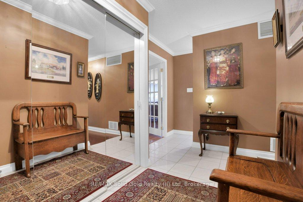 Photo 3 of Unit 402, 2 Lancaster Street E, Kitchener — HOMEH