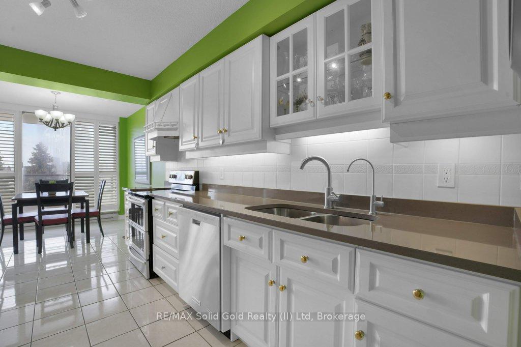 Photo 12 of Unit 402, 2 Lancaster Street E, Kitchener — HOMEH