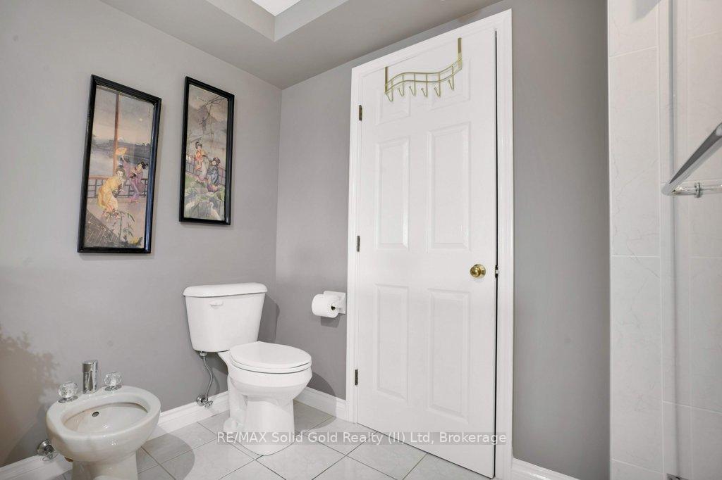 Photo 30 of Unit 402, 2 Lancaster Street E, Kitchener — HOMEH