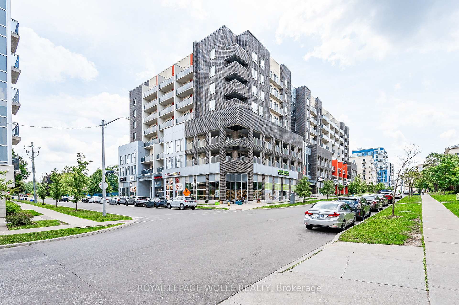 Photo 4 of Unit 221, 280 Lester Street, Waterloo, Beechwood/University — HOMEH