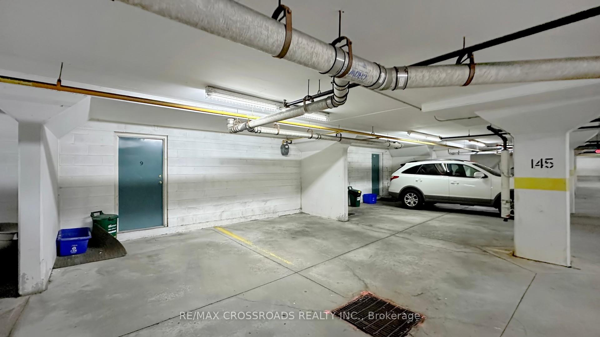 Photo 18 of Unit 9, 2 Cox Boulevard, Markham, Unionville — HOMEH