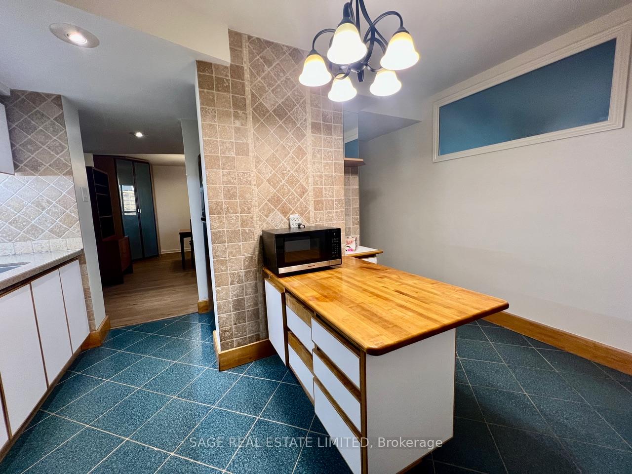 Photo 9 of Unit 1006, 1 Royal Orchard Boulevard, Markham, Royal Orchard — HOMEH