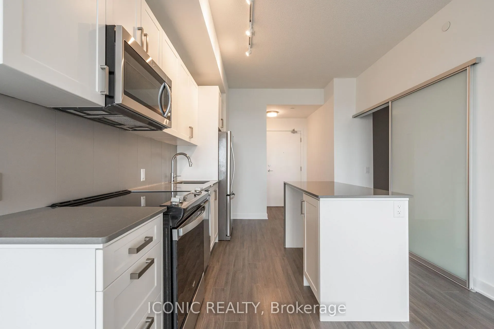 Photo 18 of Unit 510, 681 Yonge Street, Barrie, Painswick South — HOMEH