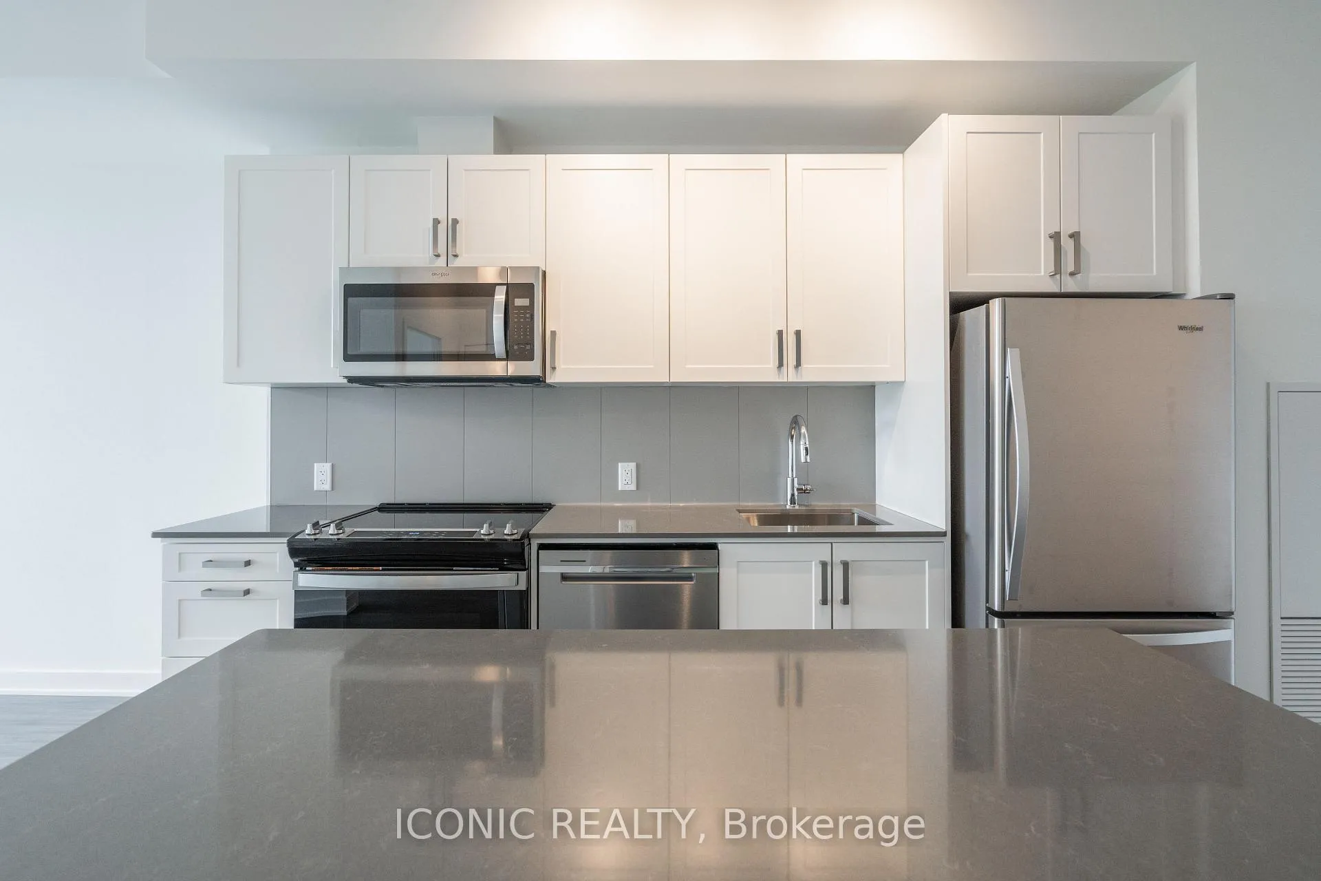Photo 19 of Unit 510, 681 Yonge Street, Barrie, Painswick South — HOMEH