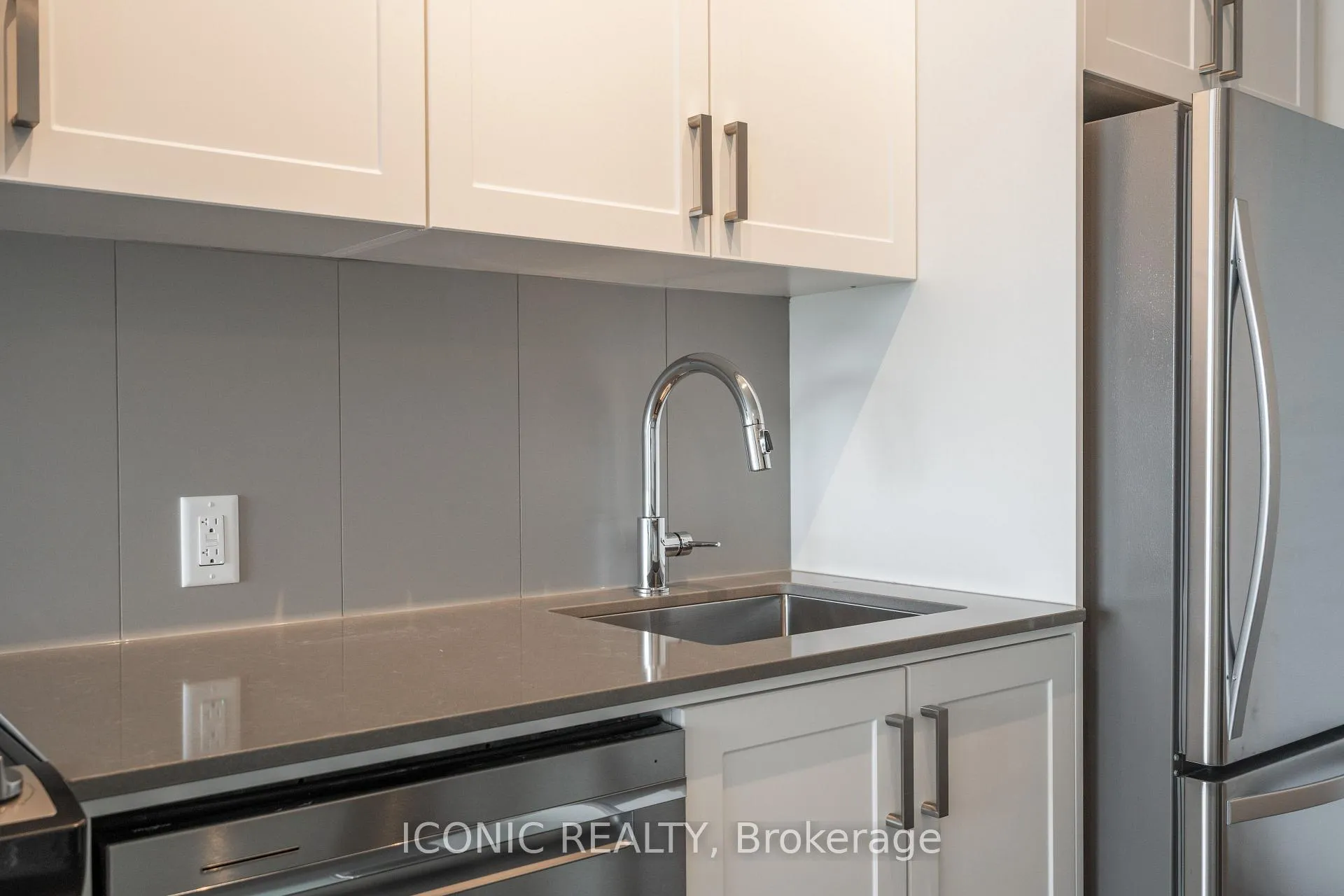 Photo 21 of Unit 510, 681 Yonge Street, Barrie, Painswick South — HOMEH