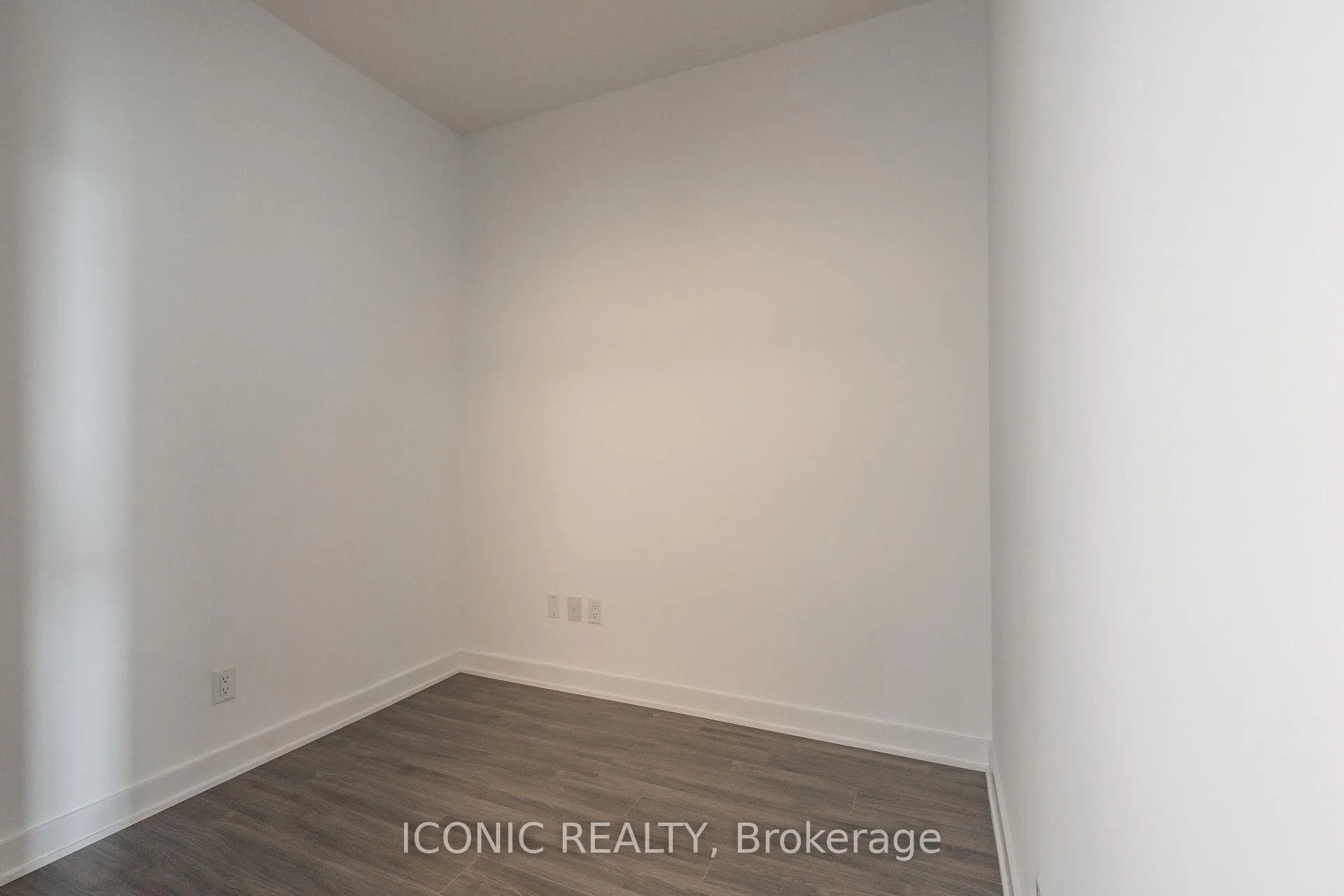 Photo 23 of Unit 510, 681 Yonge Street, Barrie, Painswick South — HOMEH