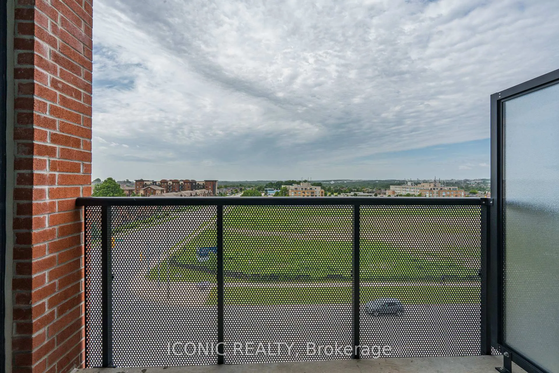 Photo 30 of Unit 510, 681 Yonge Street, Barrie, Painswick South — HOMEH