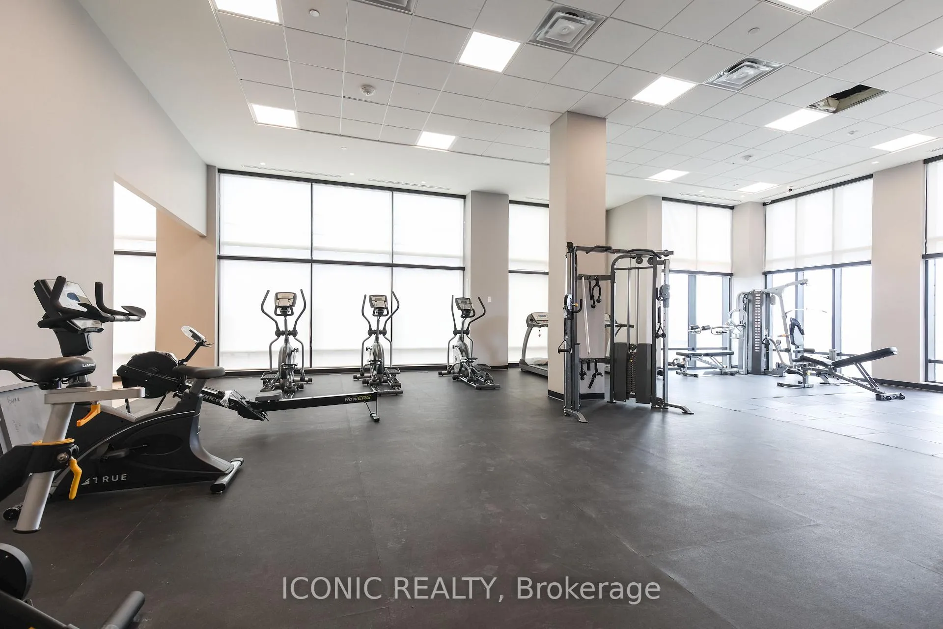 Photo 33 of Unit 510, 681 Yonge Street, Barrie, Painswick South — HOMEH