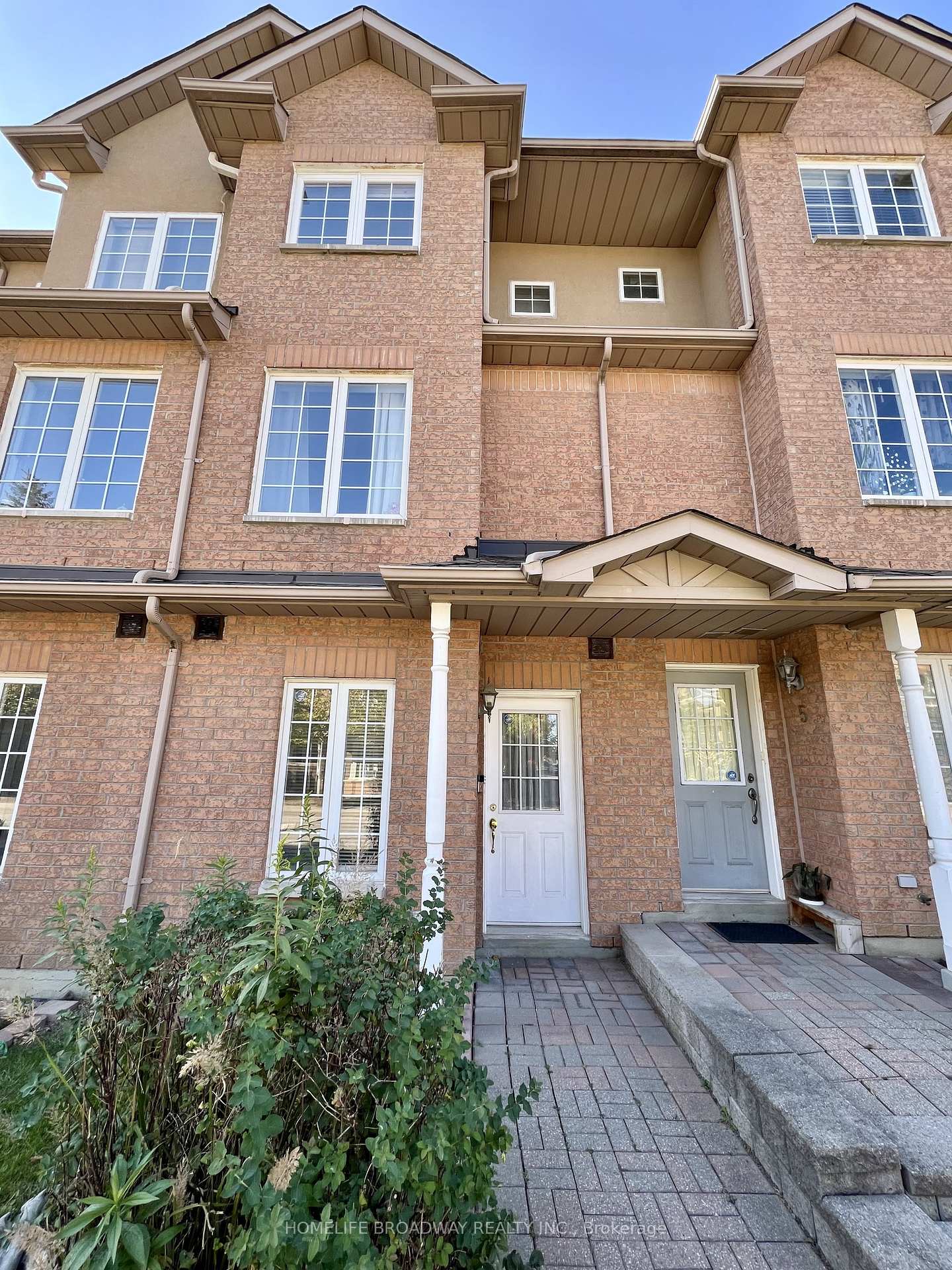 Photo 1 of Unit 3A, 8 St Moritz Way, Markham, Unionville — HOMEH