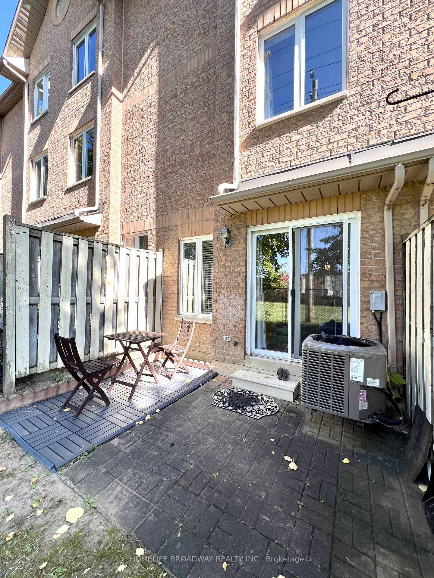 Photo 8 of Unit 3A, 8 St Moritz Way, Markham, Unionville — HOMEH