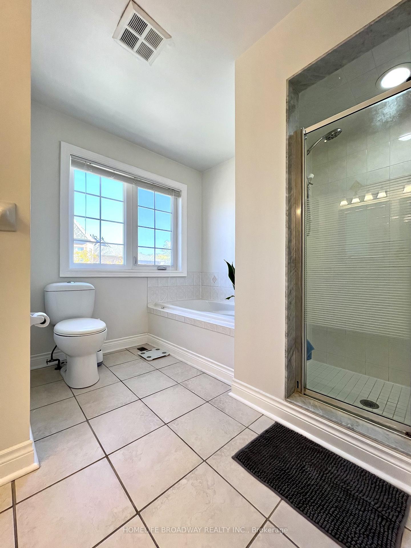 Photo 16 of Unit 3A, 8 St Moritz Way, Markham, Unionville — HOMEH