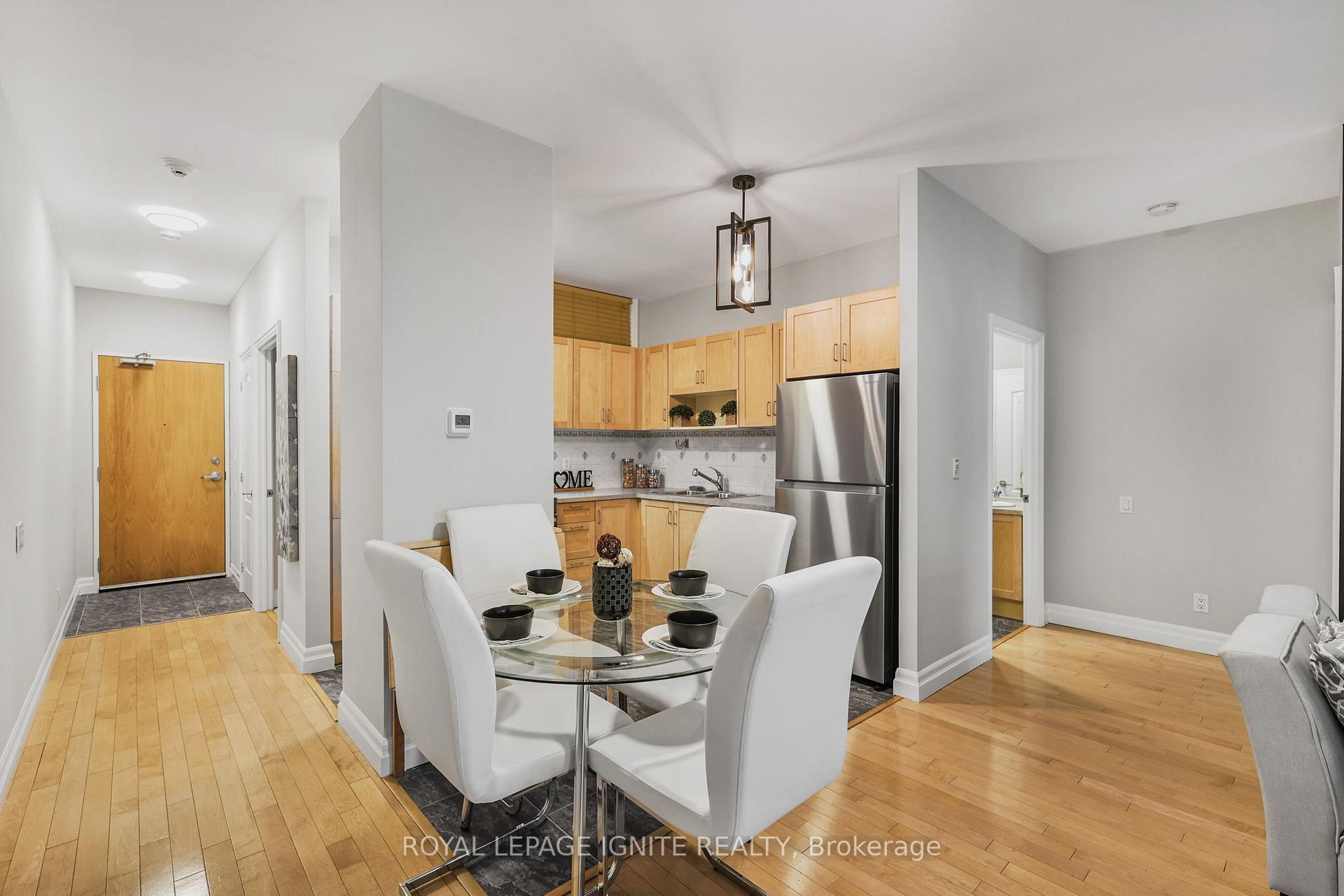 Photo 12 of Unit 801, 44 Bond Street W, Oshawa, O'Neill — HOMEH