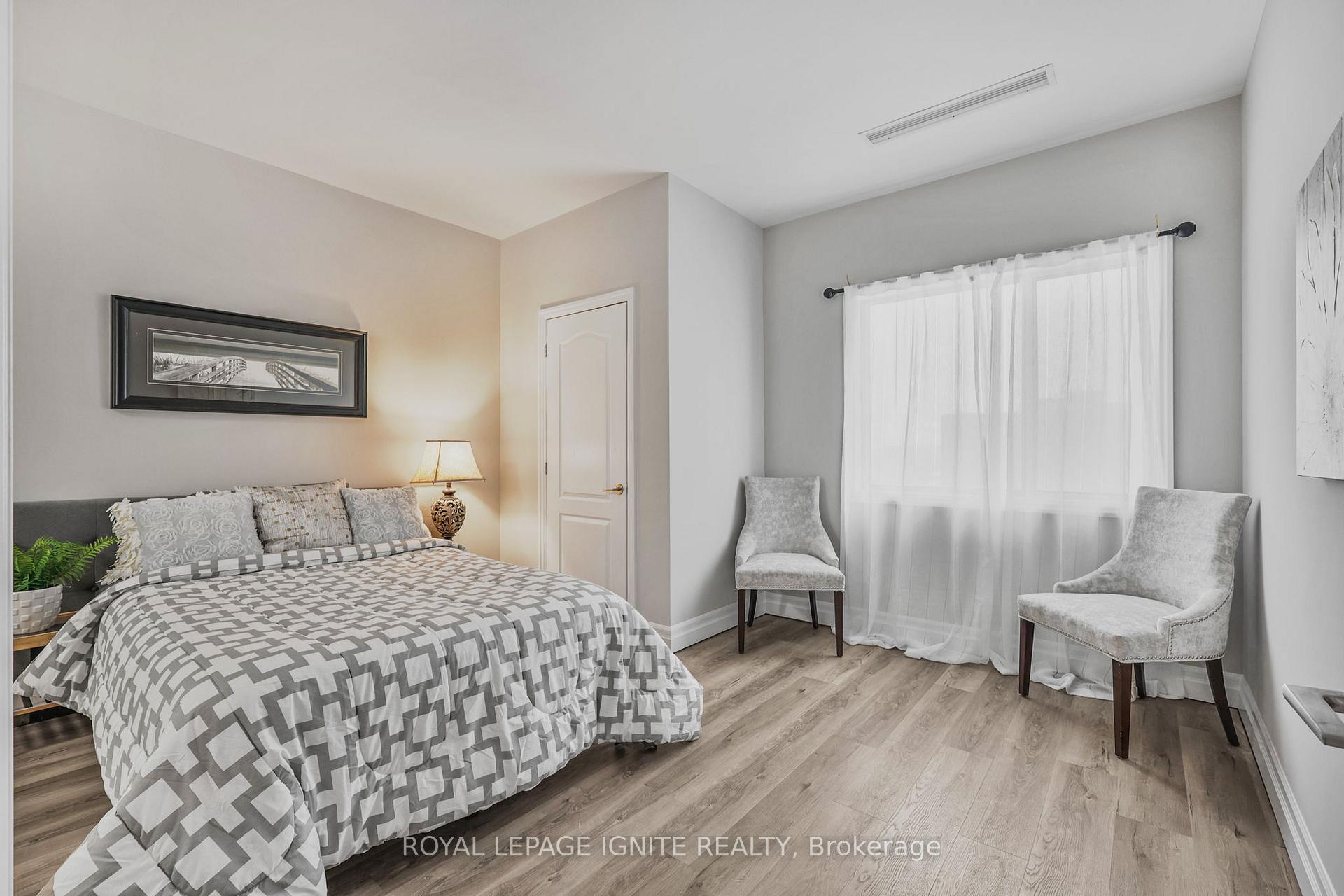 Photo 19 of Unit 801, 44 Bond Street W, Oshawa, O'Neill — HOMEH
