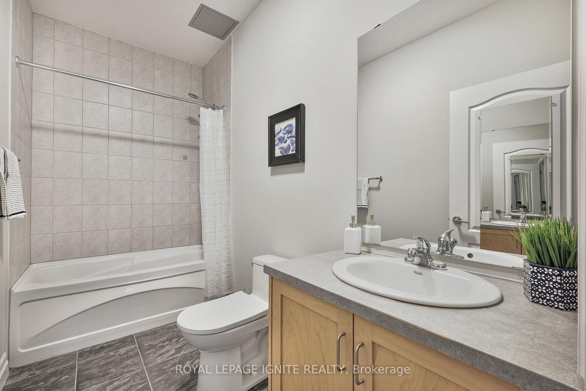 Photo 22 of Unit 801, 44 Bond Street W, Oshawa, O'Neill — HOMEH