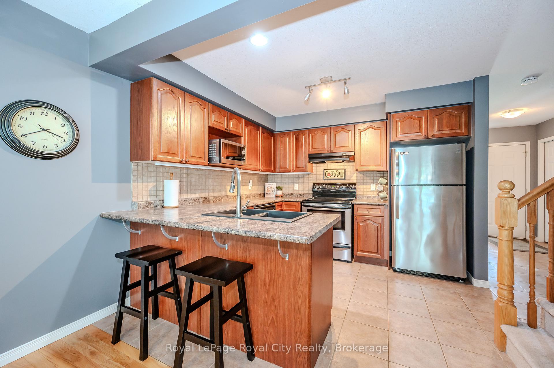 Photo 11 of Unit 31, 31 Schroder Crescent, Guelph, Grange Road — HOMEH