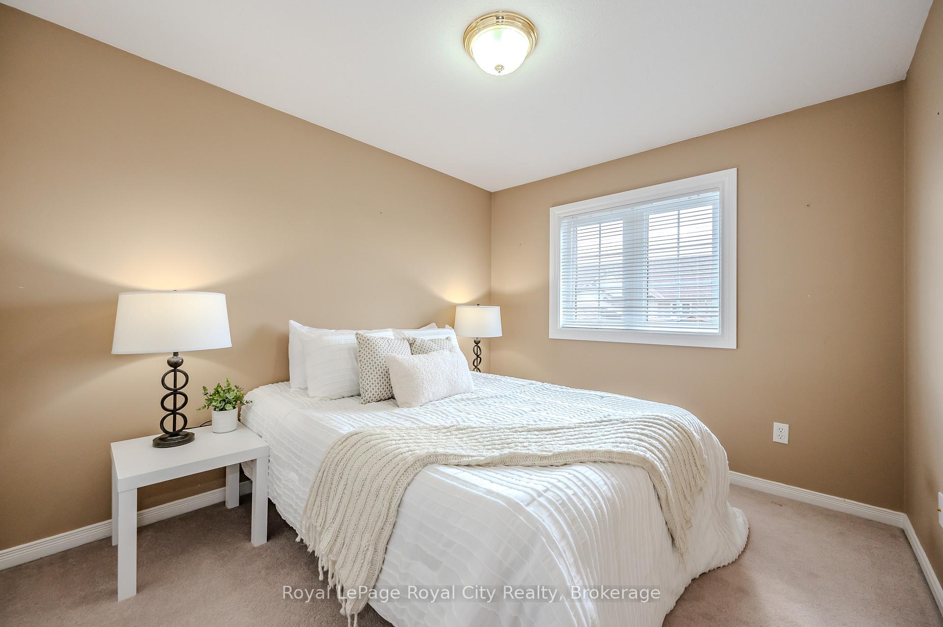 Photo 24 of Unit 31, 31 Schroder Crescent, Guelph, Grange Road — HOMEH