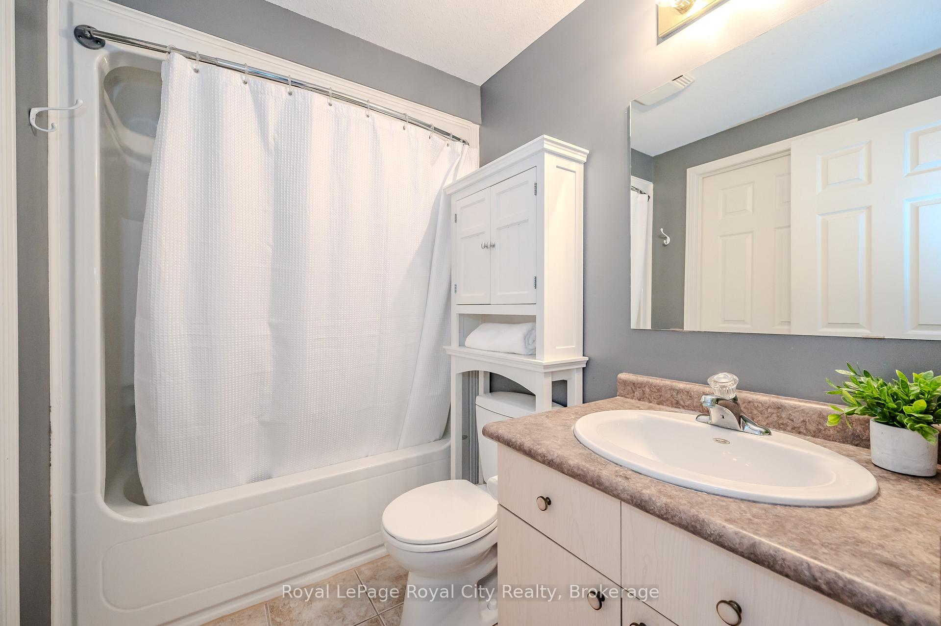 Photo 28 of Unit 31, 31 Schroder Crescent, Guelph, Grange Road — HOMEH