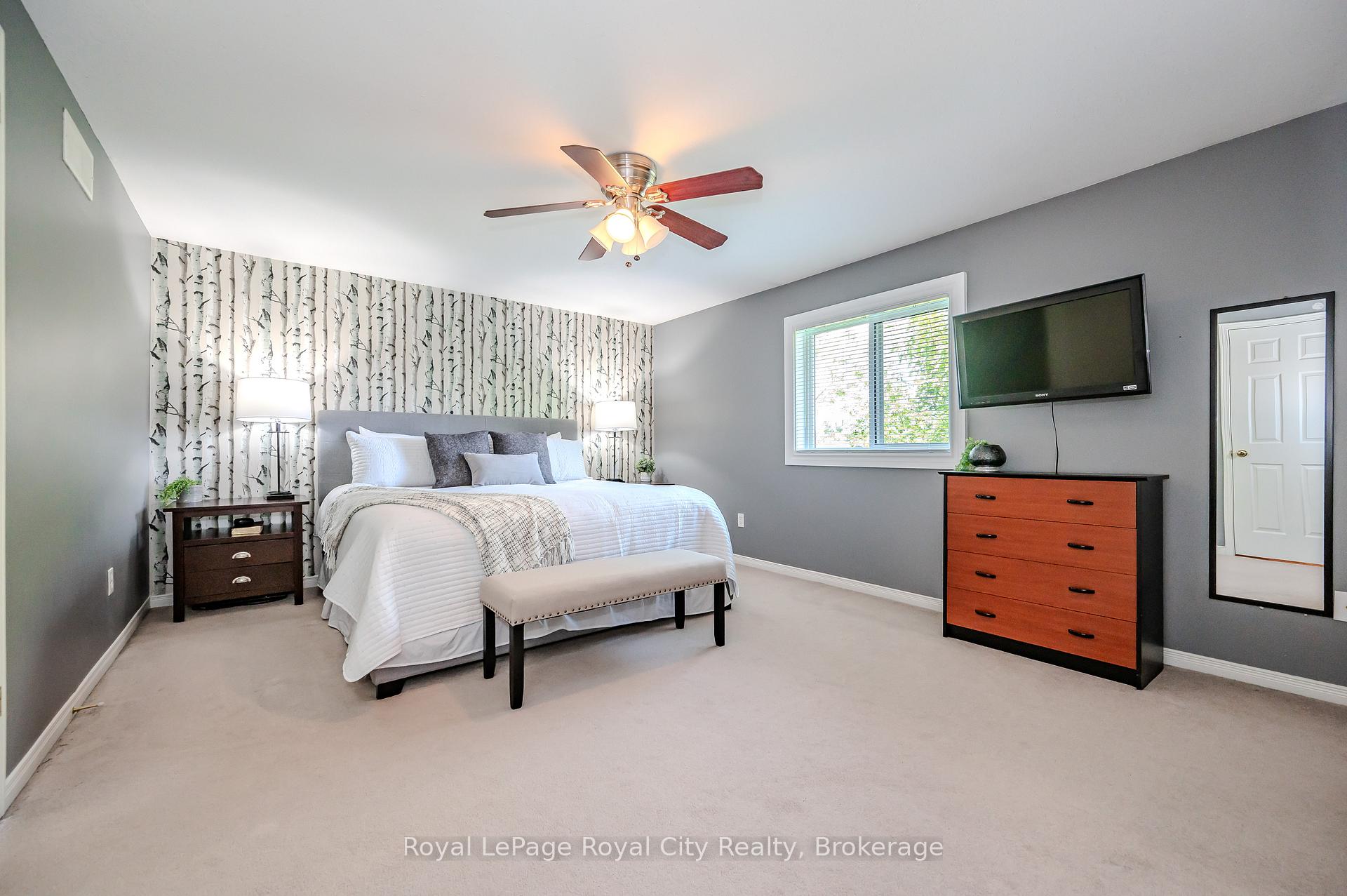Photo 29 of Unit 31, 31 Schroder Crescent, Guelph, Grange Road — HOMEH