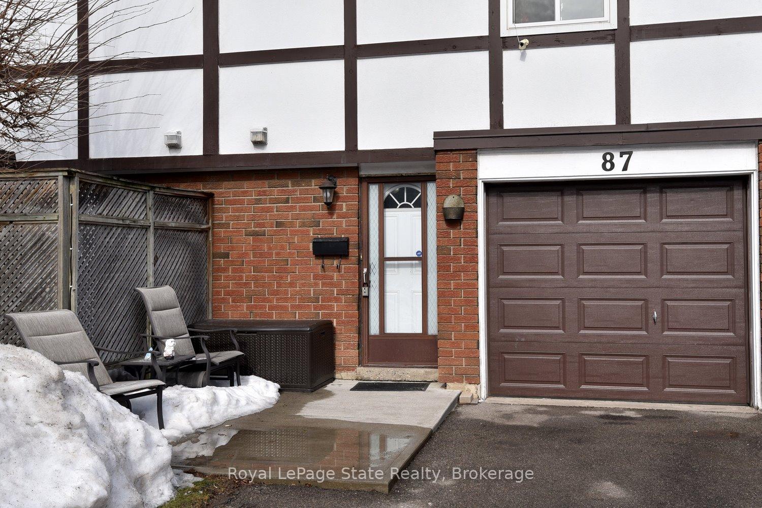 Photo 2 of 87 Violet Drive, Hamilton, Riverdale — HOMEH