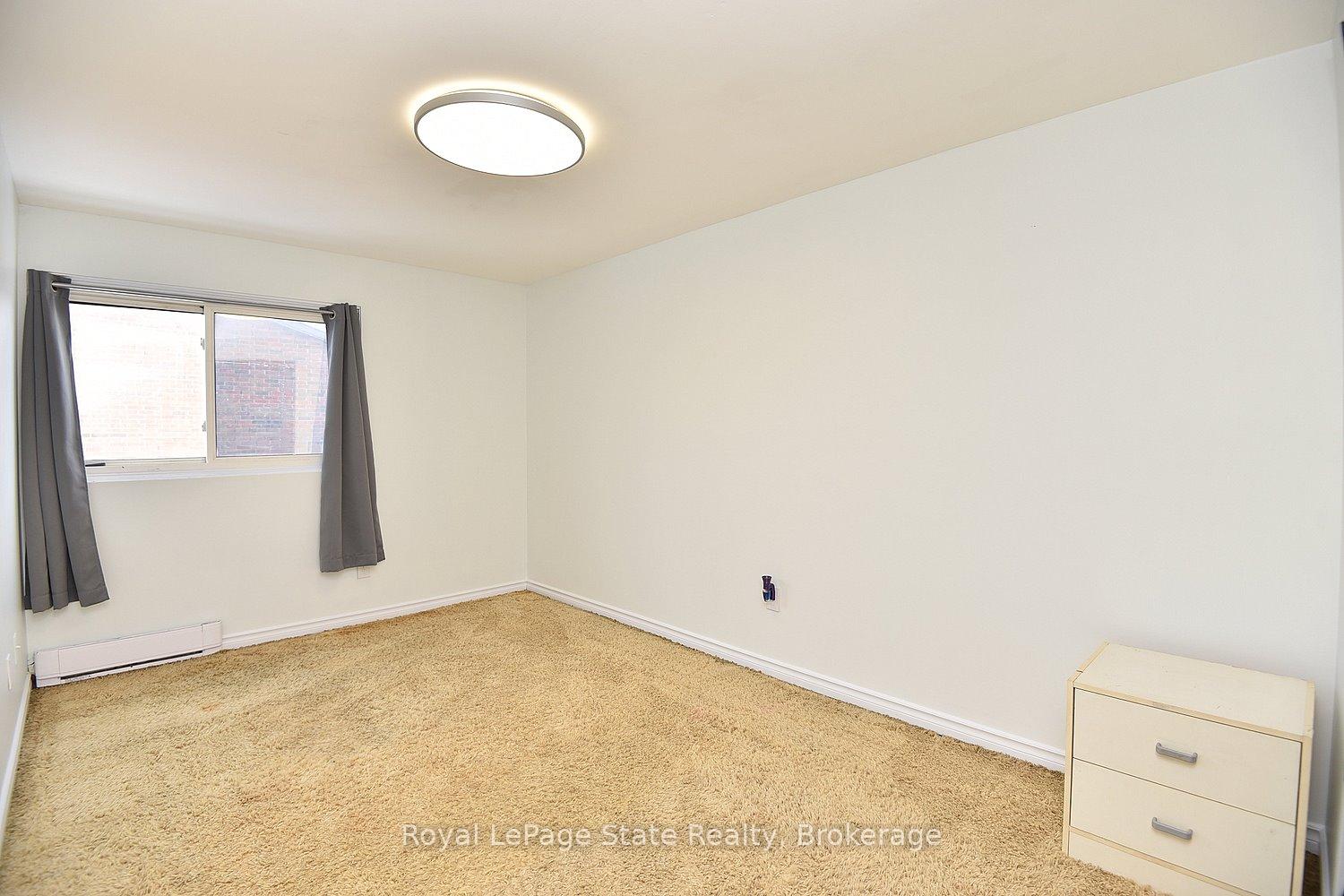 Photo 10 of 87 Violet Drive, Hamilton, Riverdale — HOMEH
