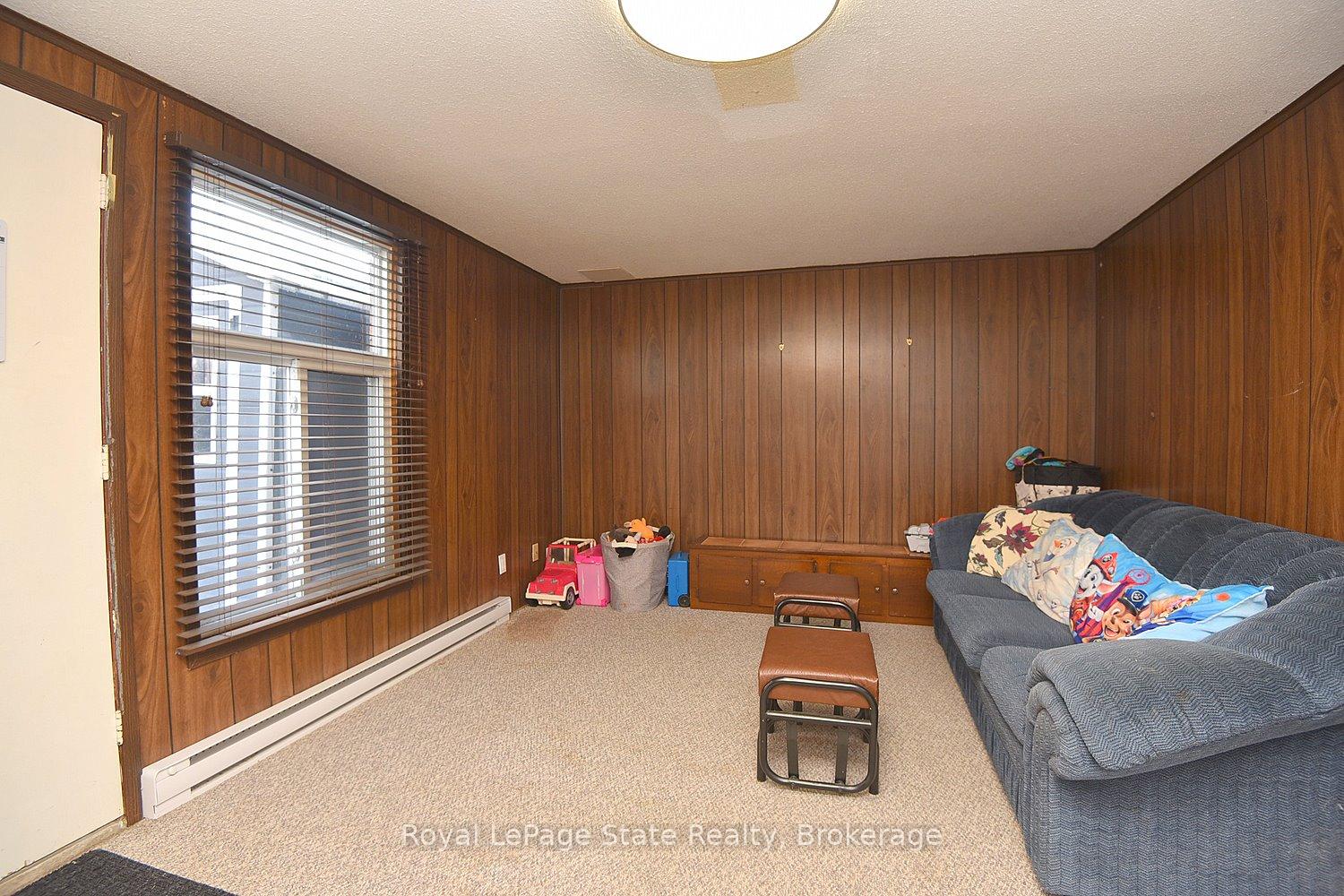 Photo 12 of 87 Violet Drive, Hamilton, Riverdale — HOMEH
