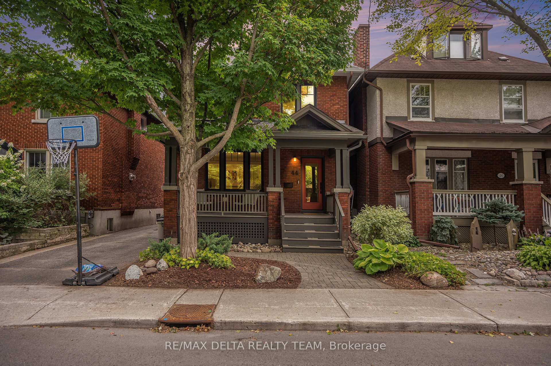 Front of 44 Renfrew Avenue