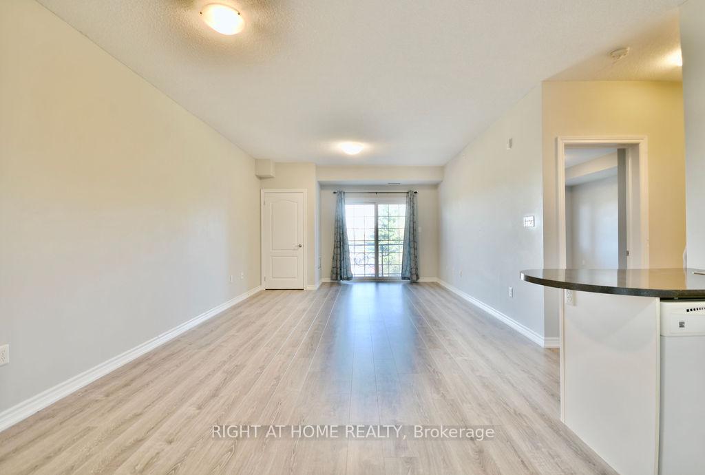 Photo 9 of Unit 309, 45 Ferndale Drive S, Barrie, Ardagh — HOMEH