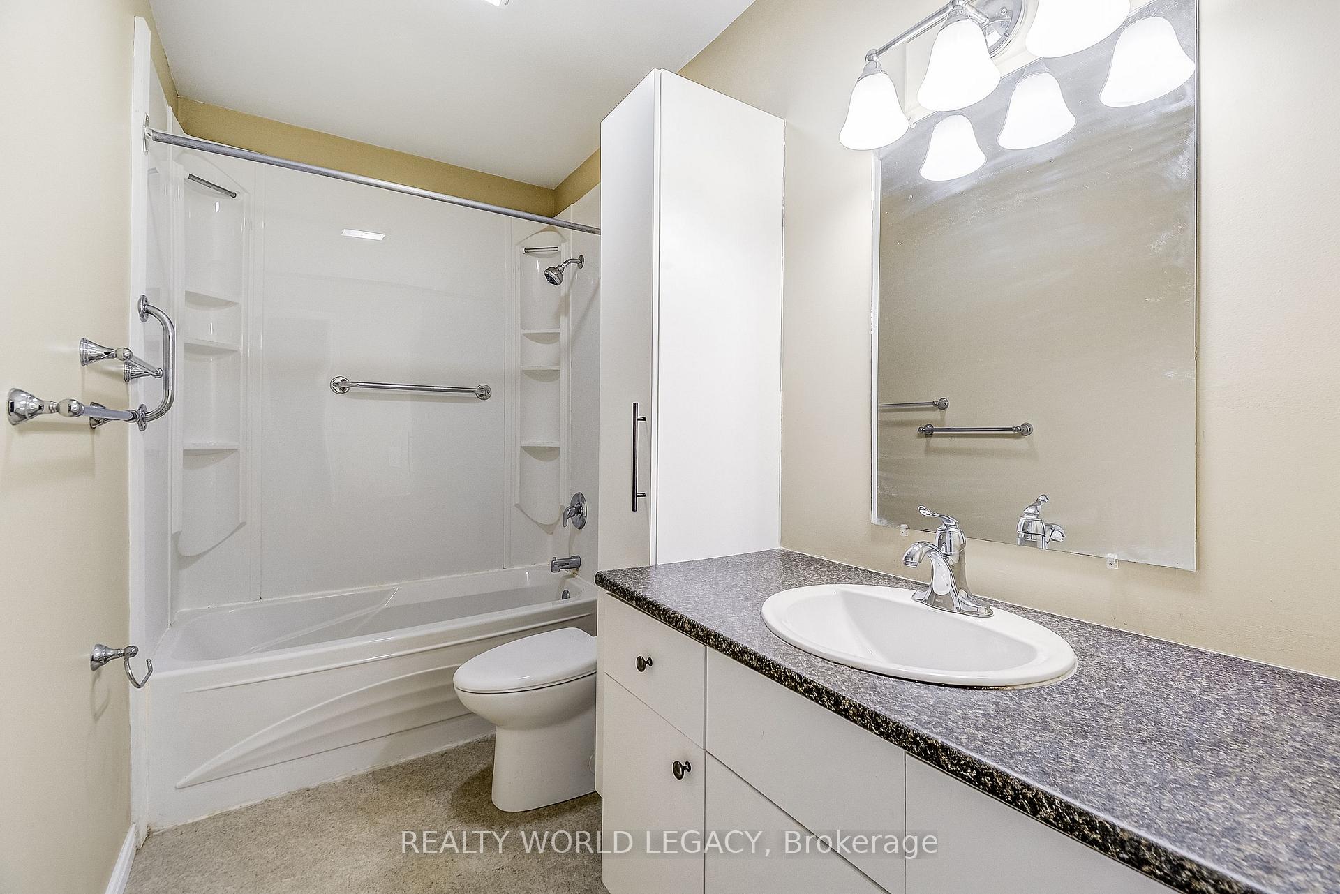 Photo 17 of 42 Melanie Crescent, Hamilton, Waterdown — HOMEH