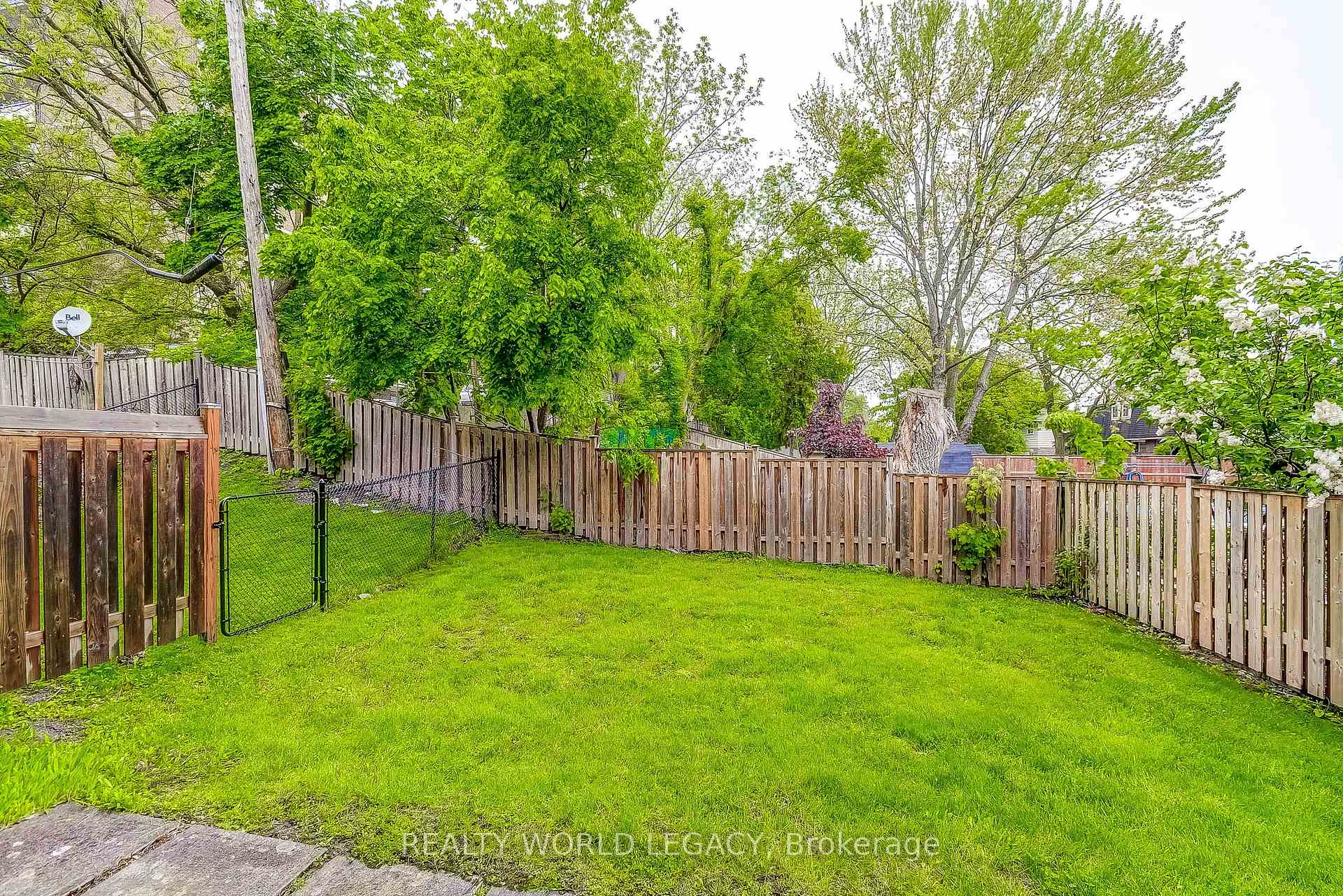 Photo 29 of 42 Melanie Crescent, Hamilton, Waterdown — HOMEH