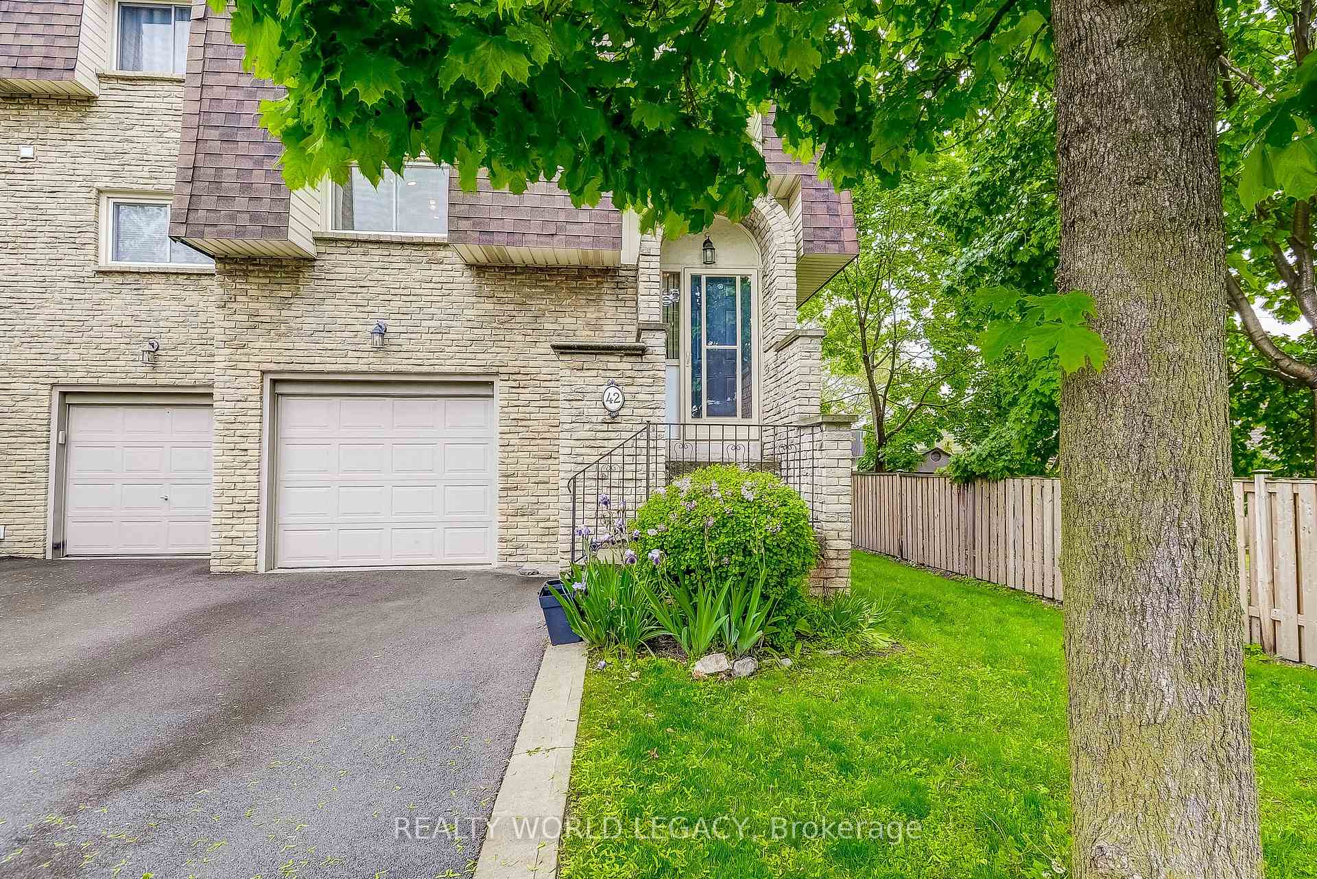 Photo 39 of 42 Melanie Crescent, Hamilton, Waterdown — HOMEH