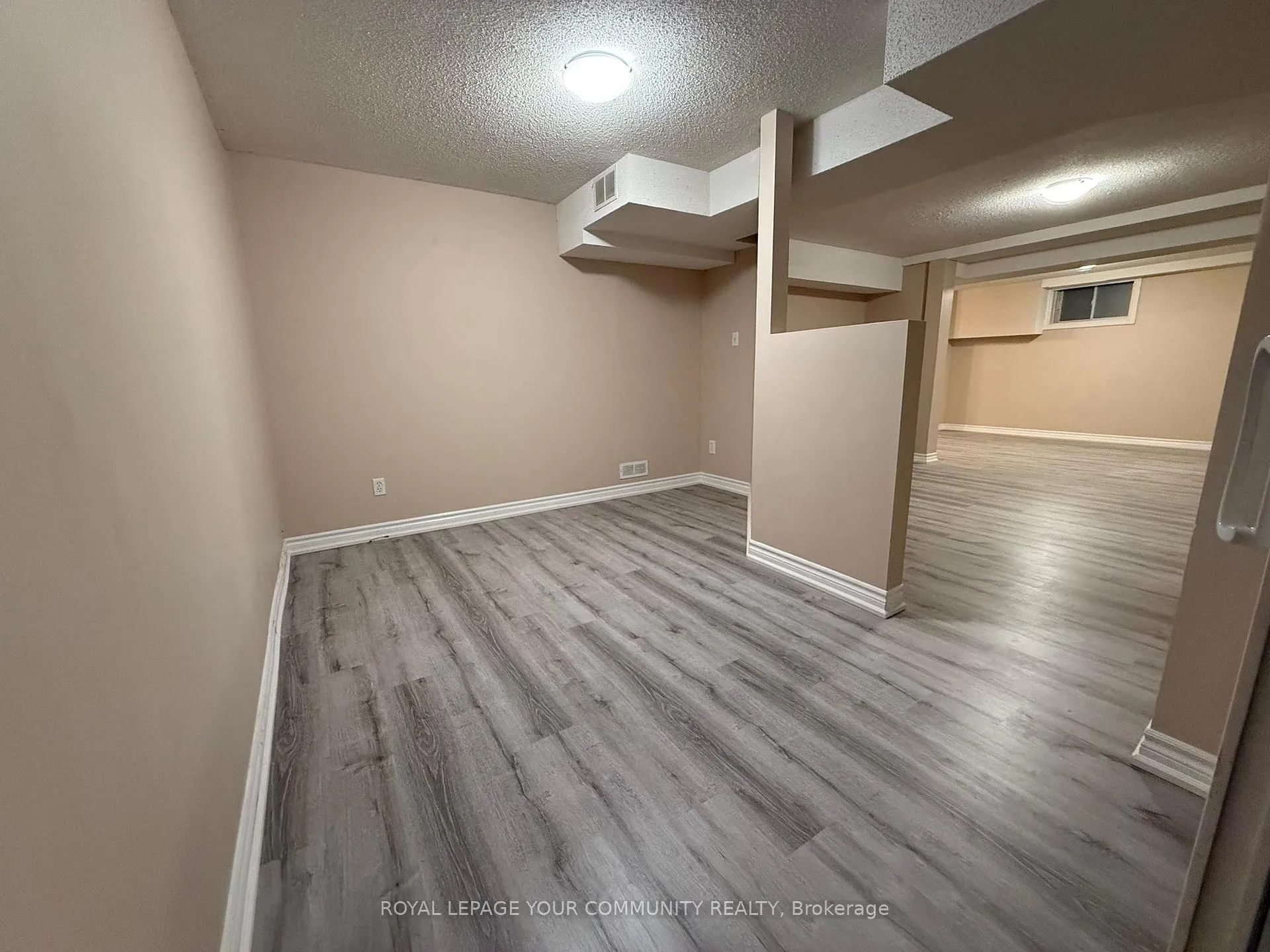 Photo 3 of Unit Bsmnt, 2 Osprey Ridge Road, Barrie, Little Lake — HOMEH