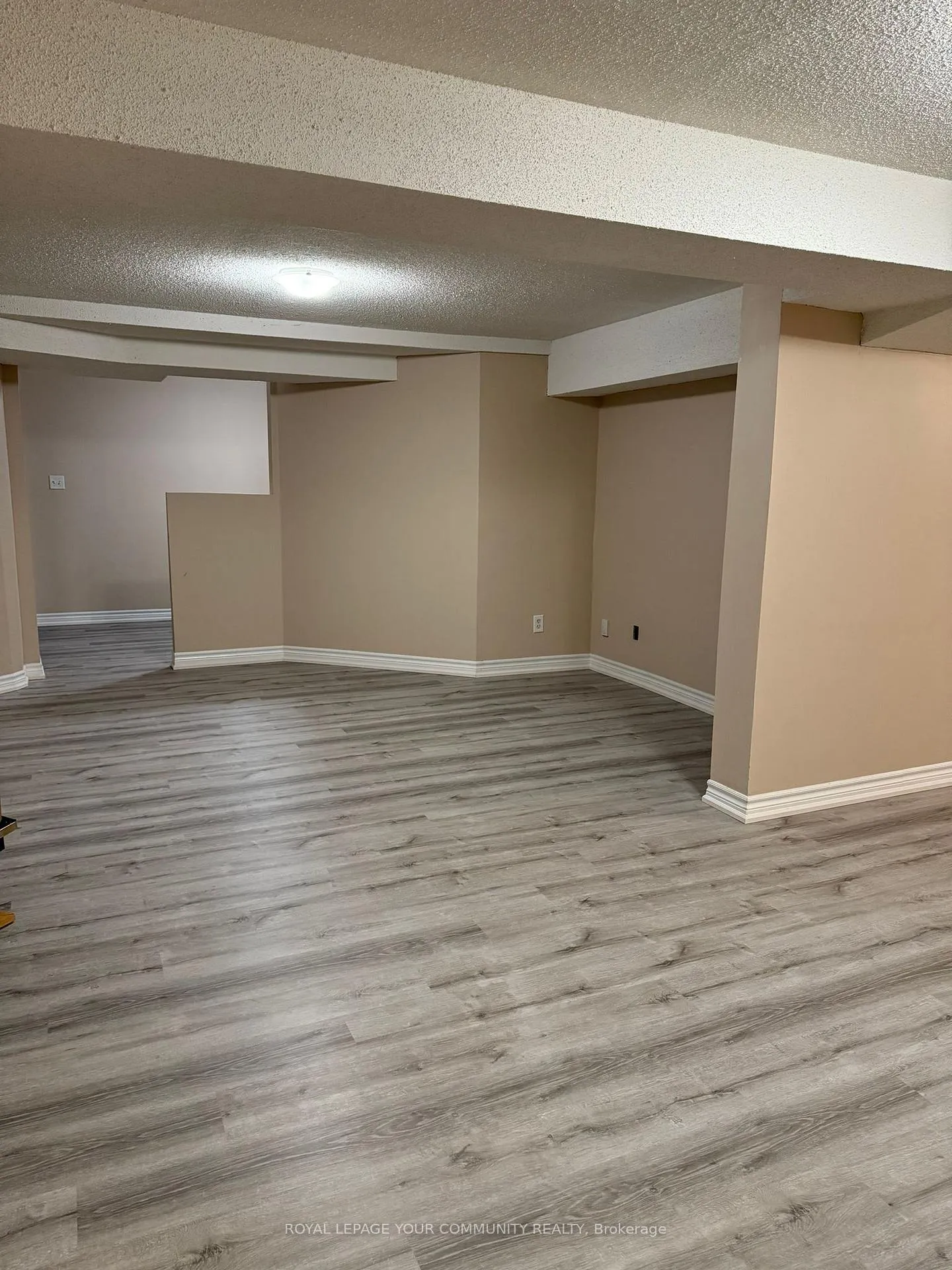 Photo 5 of Unit Bsmnt, 2 Osprey Ridge Road, Barrie, Little Lake — HOMEH