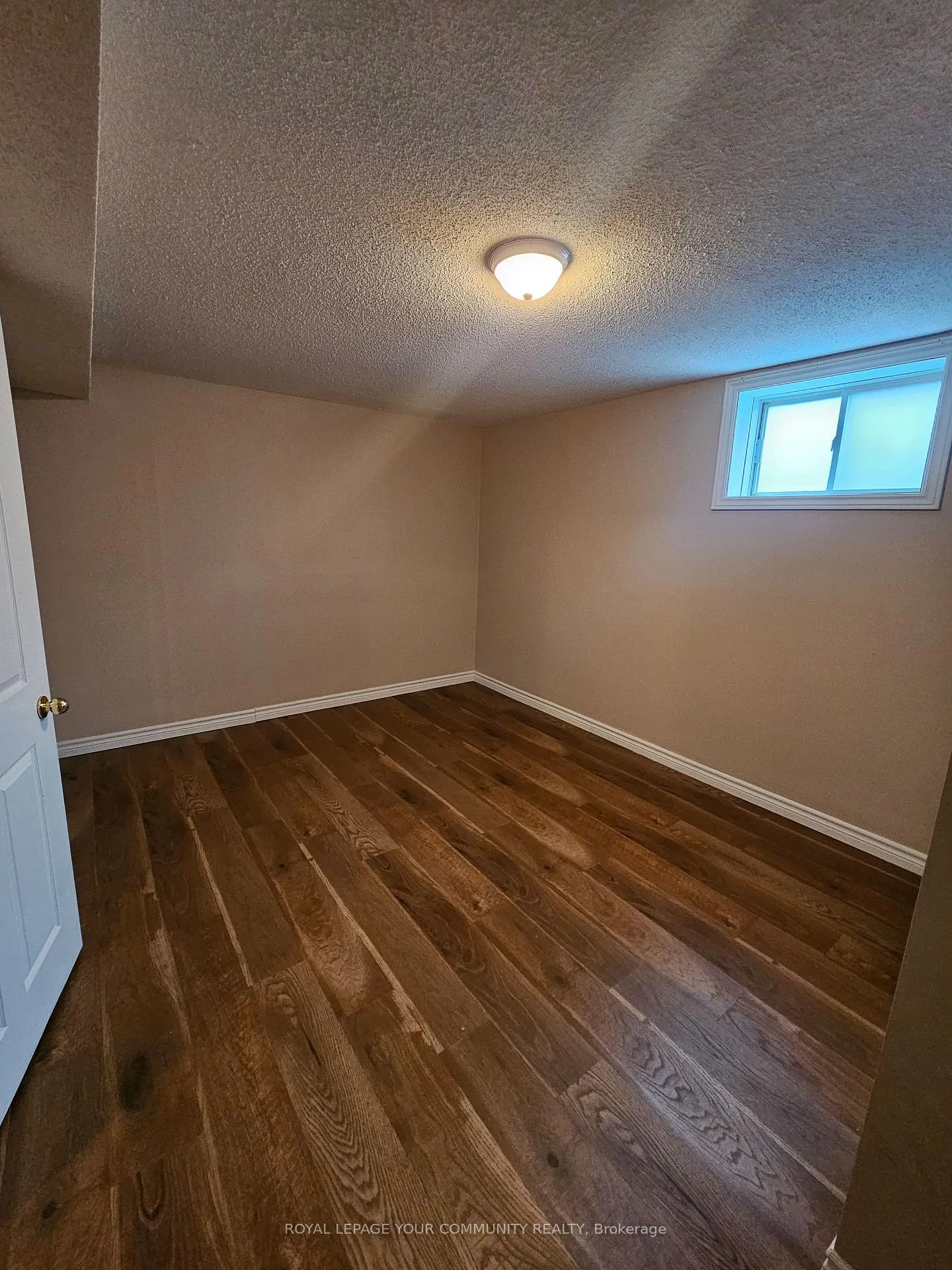 Photo 10 of Unit Bsmnt, 2 Osprey Ridge Road, Barrie, Little Lake — HOMEH