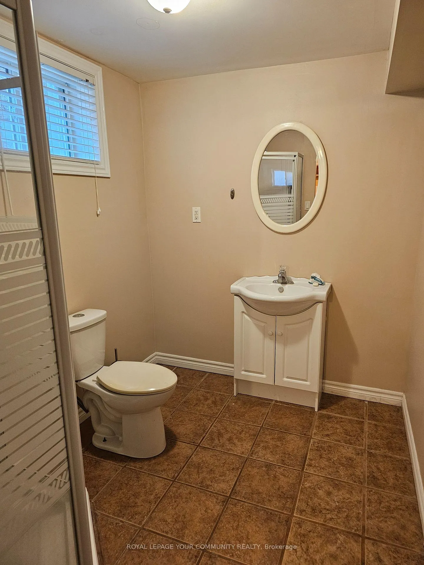 Photo 14 of Unit Bsmnt, 2 Osprey Ridge Road, Barrie, Little Lake — HOMEH