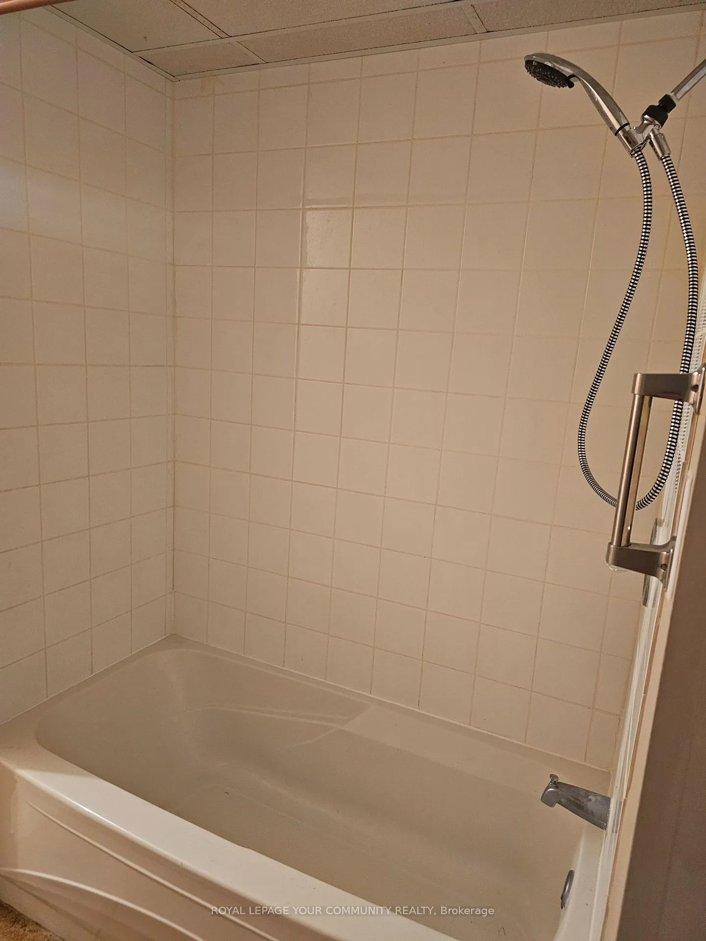 Photo 15 of Unit Bsmnt, 2 Osprey Ridge Road, Barrie, Little Lake — HOMEH