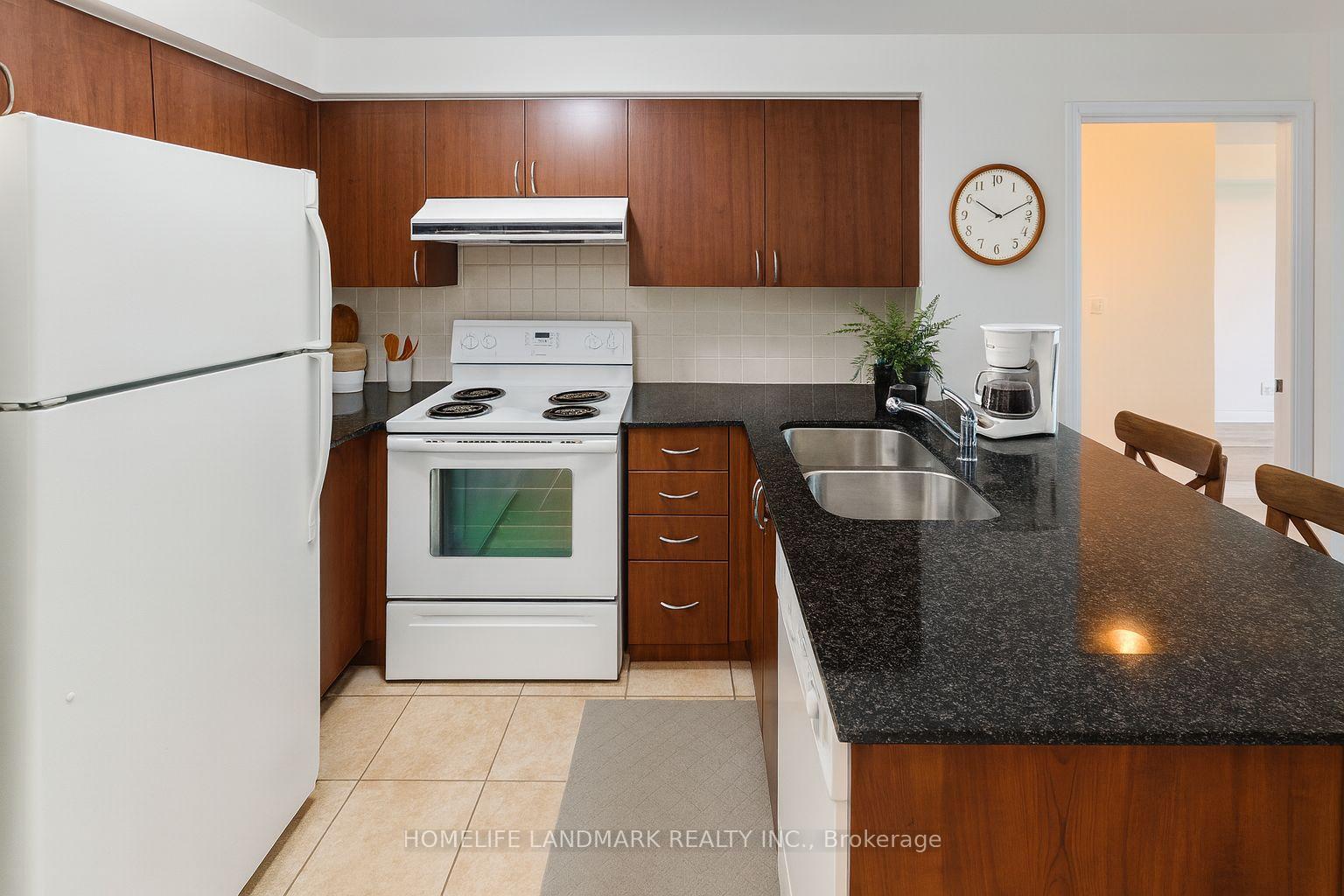 Photo 5 of Unit 301, 55 South Town Centre Boulevard, Markham, Unionville — HOMEH