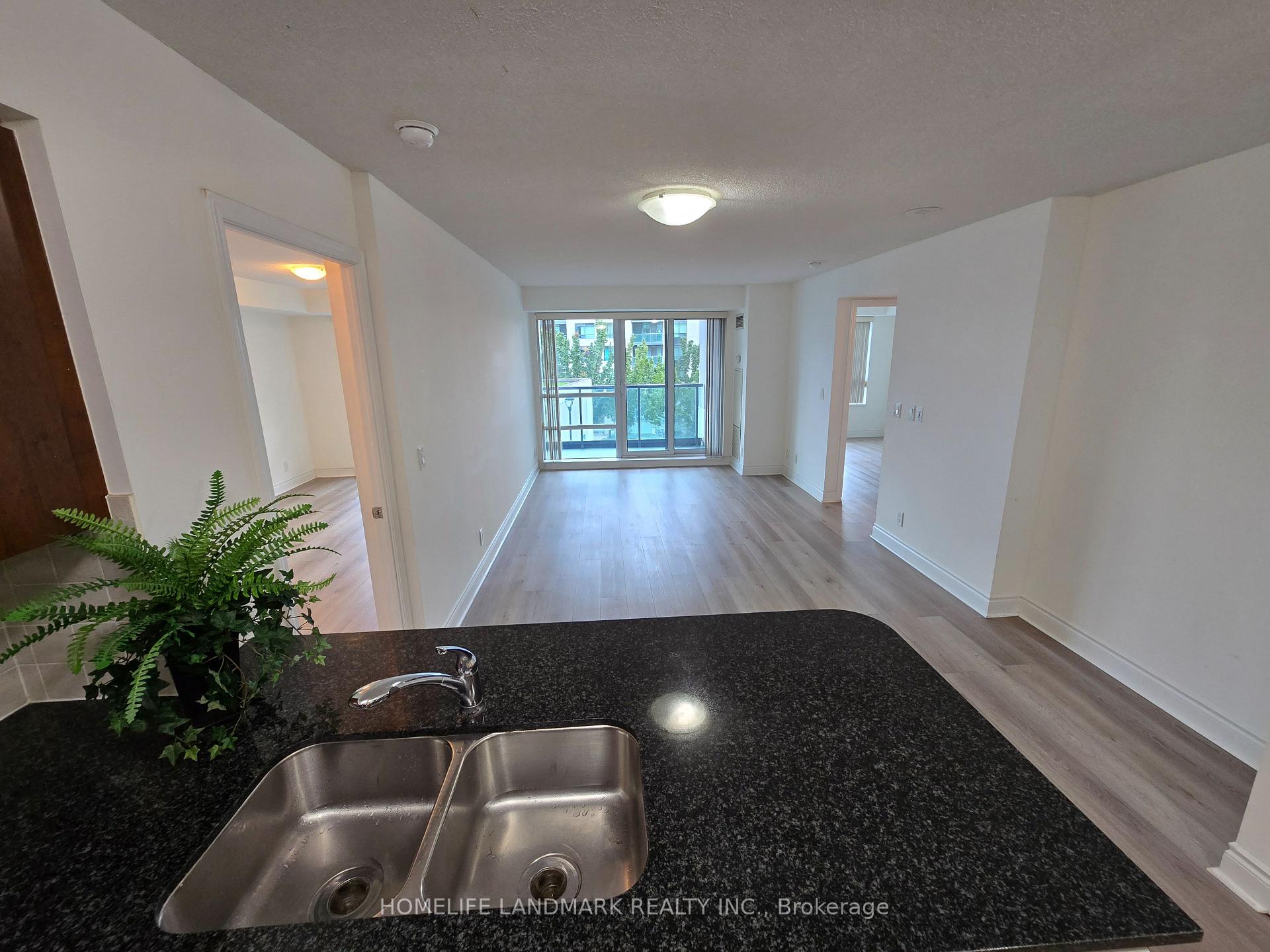 Photo 6 of Unit 301, 55 South Town Centre Boulevard, Markham, Unionville — HOMEH