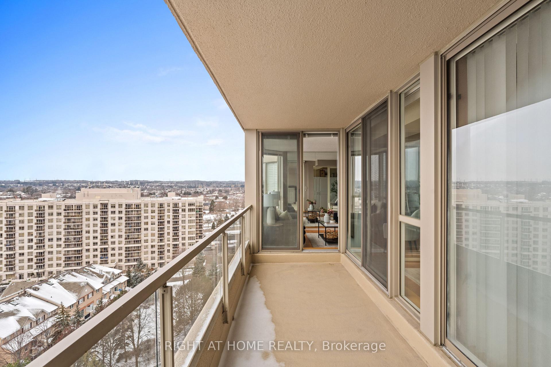Photo 6 of Unit 1622, 1880 Valley Farm Road, Pickering, Town Centre — HOMEH