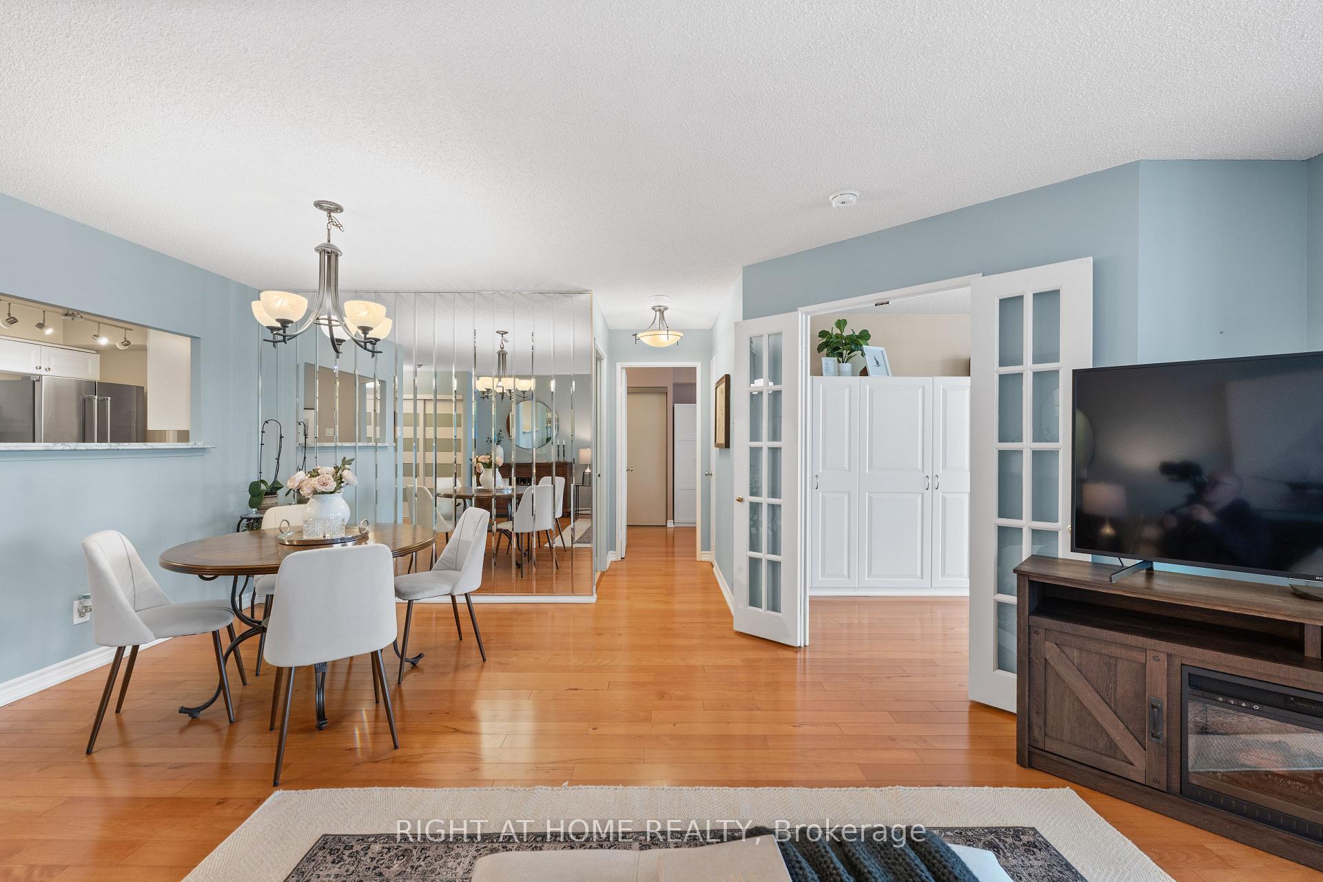Photo 18 of Unit 1622, 1880 Valley Farm Road, Pickering, Town Centre — HOMEH