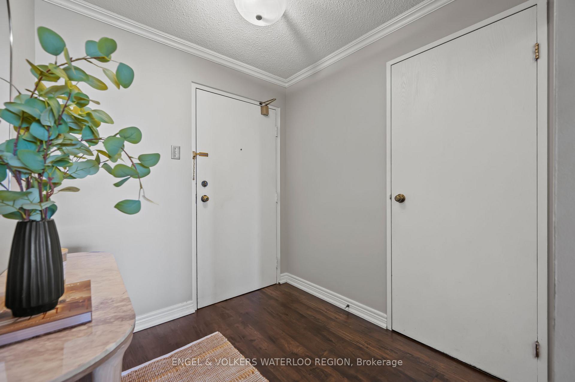 Photo 10 of Unit 1701, 55 Green Valley Drive, Kitchener, Pioneer Park — HOMEH