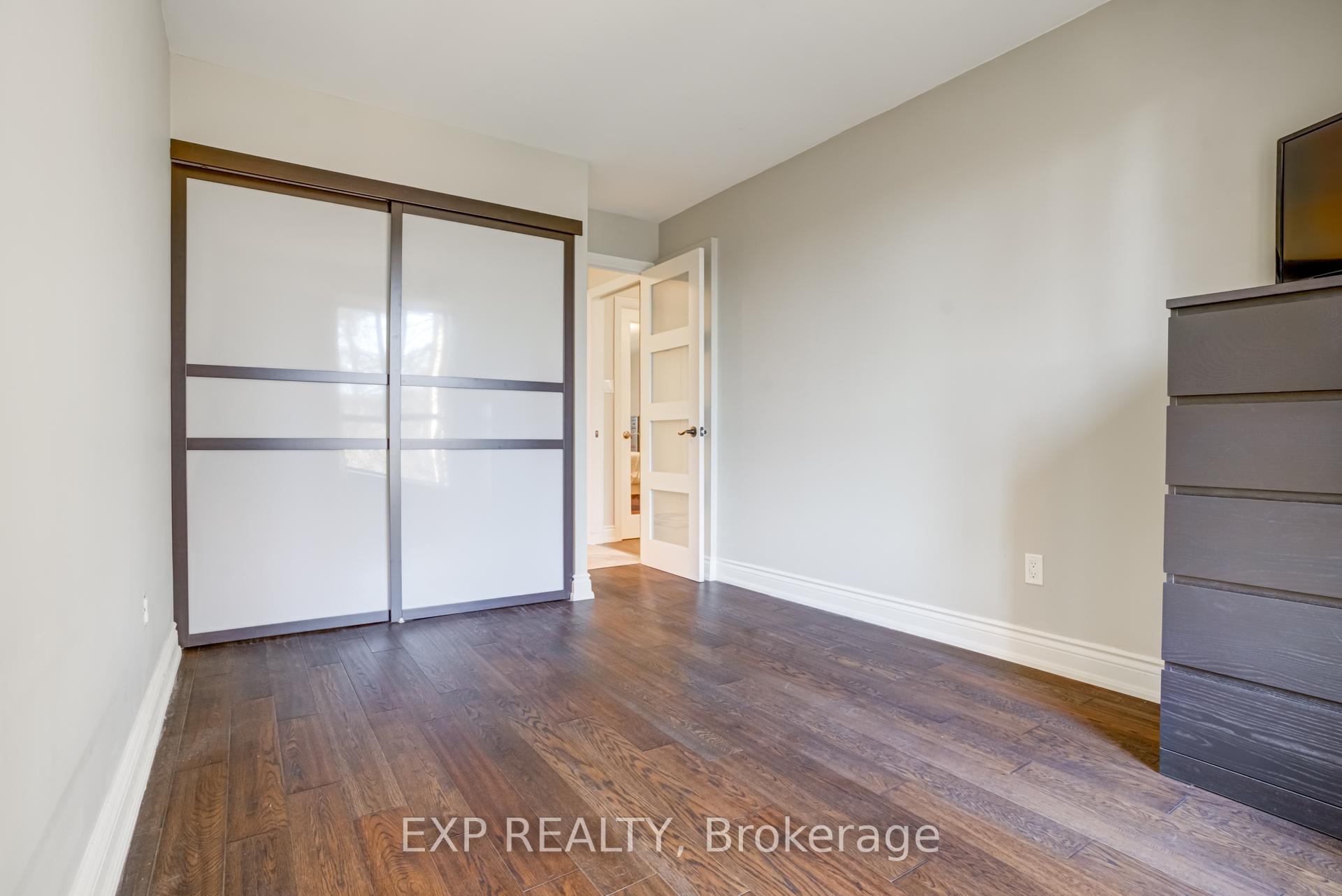Photo 63 of Unit 404, 15390 Yonge Street, Aurora, Aurora Village — HOMEH