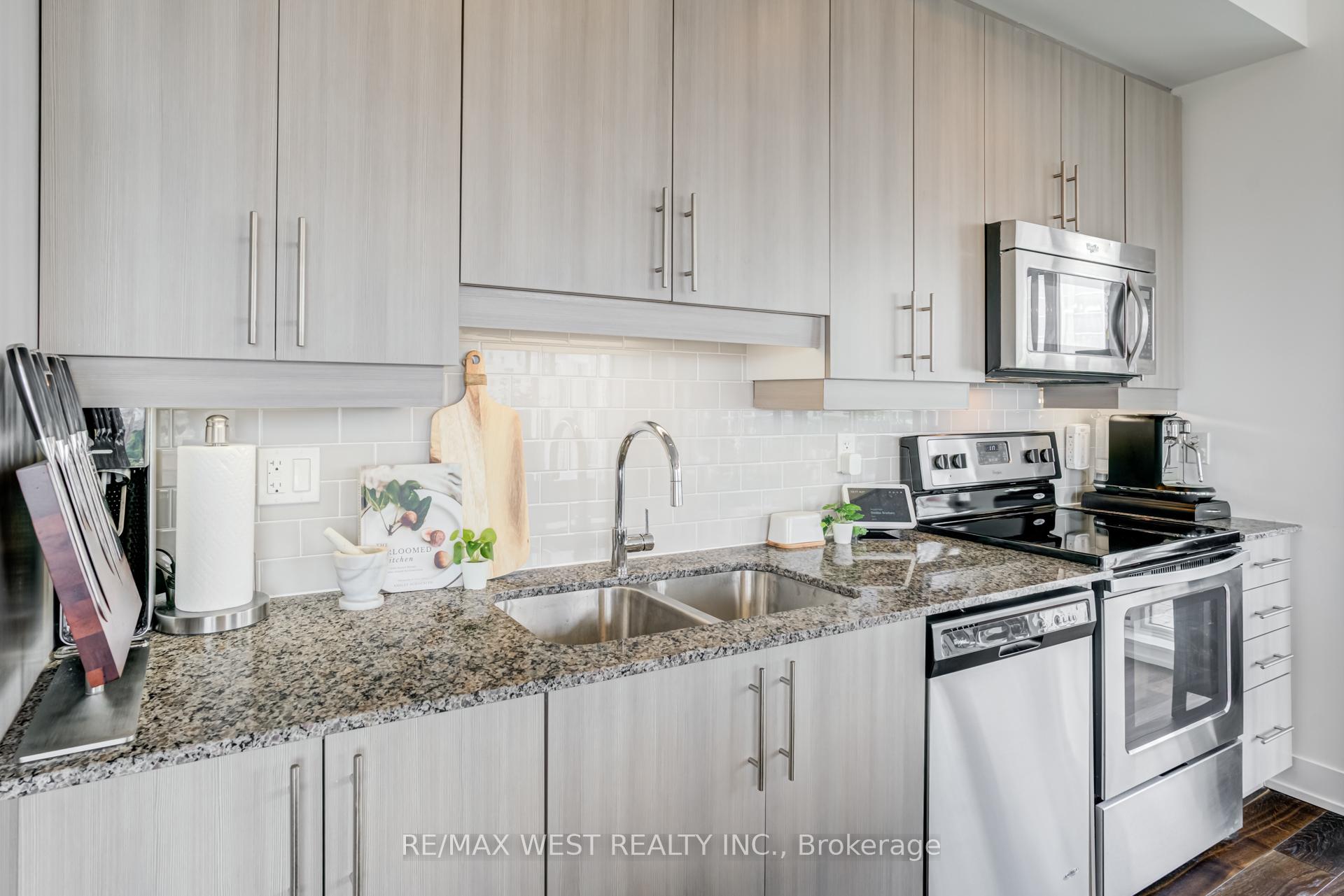 Photo 12 of Unit 1308, 68 Merton Street, Toronto, Mount Pleasant West — HOMEH