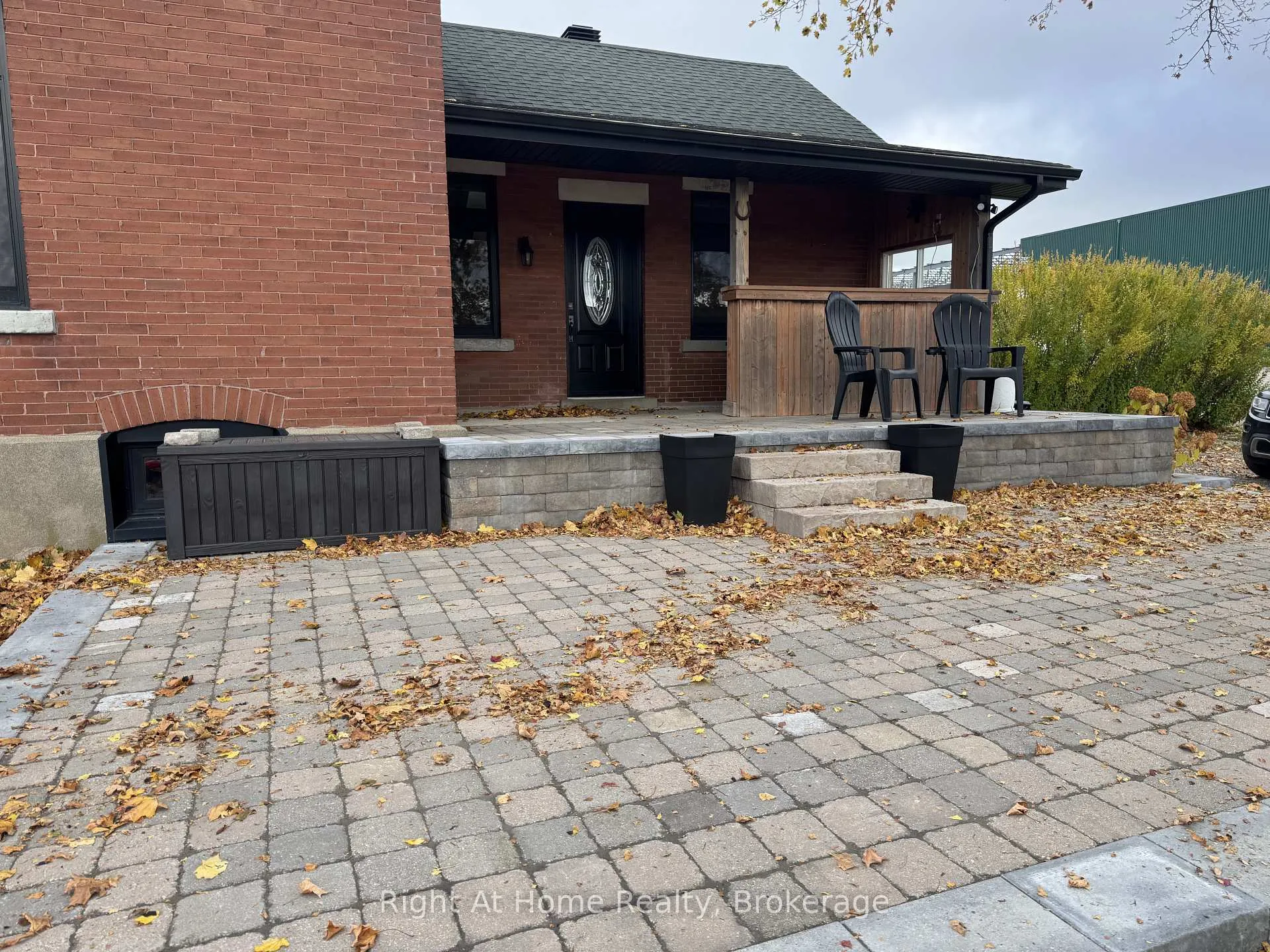 Photo 2 of 12 Erinville Drive, Erin — HOMEH