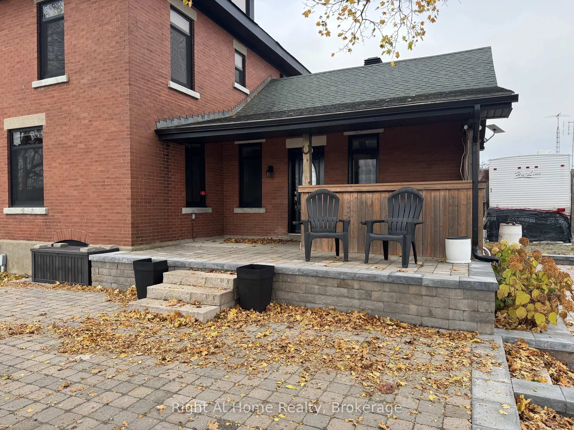 Photo 3 of 12 Erinville Drive, Erin — HOMEH